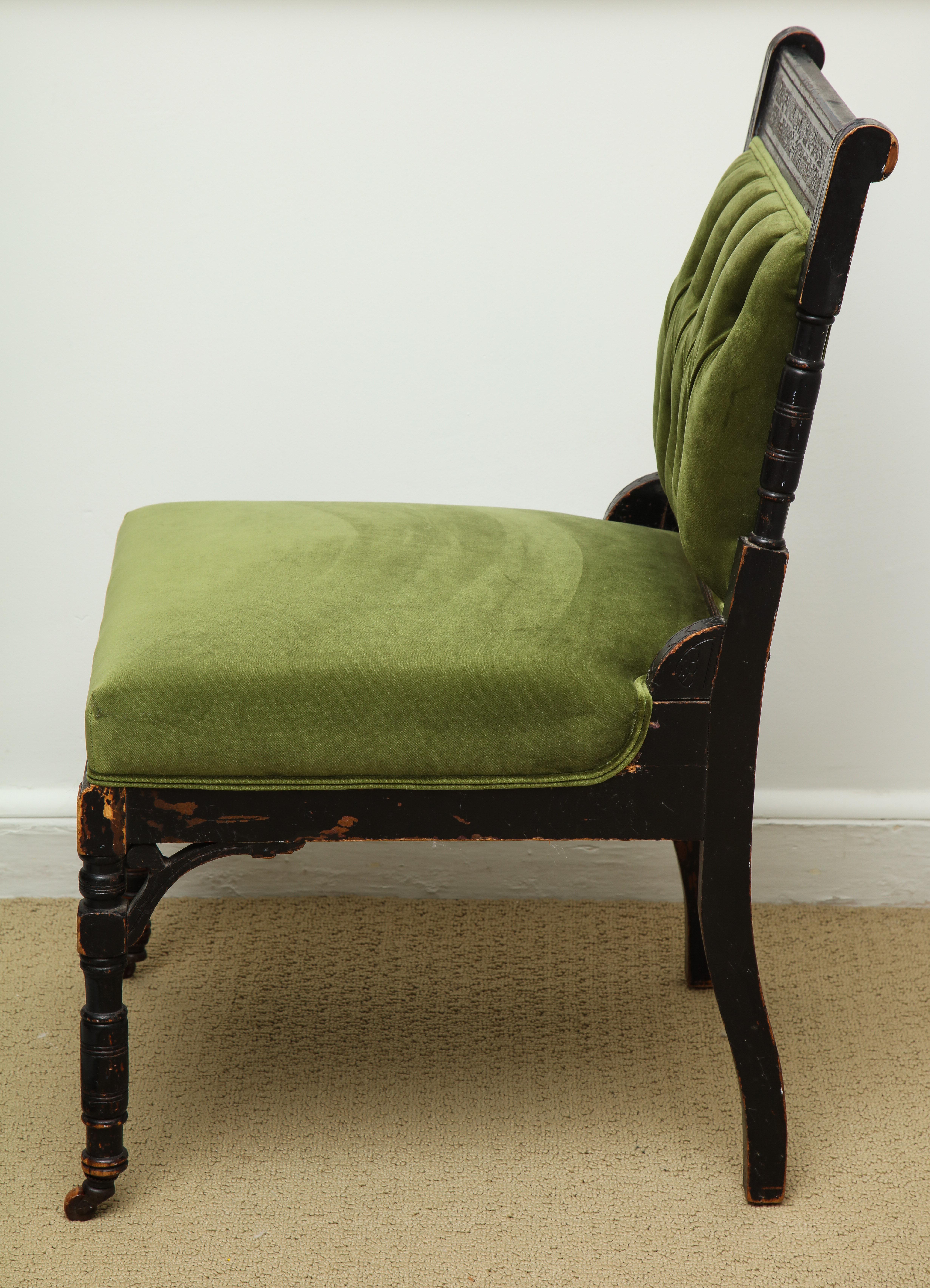 19th Century Medieval Green Velvet Chair For Sale 2