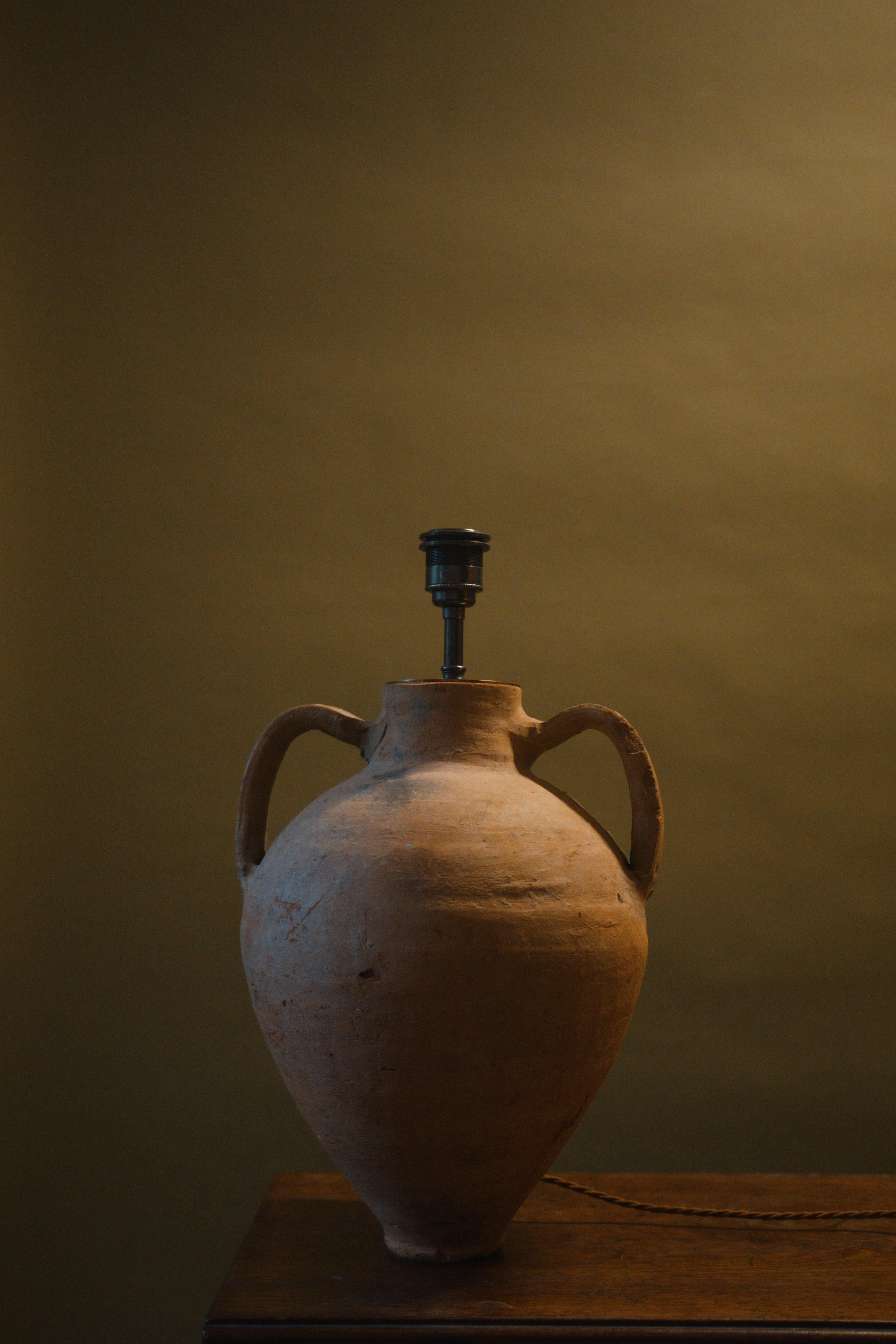 Rustic 20th Century Mediterranean Amphora Clay Pot Lamp – Vintage Handcrafted Lighting