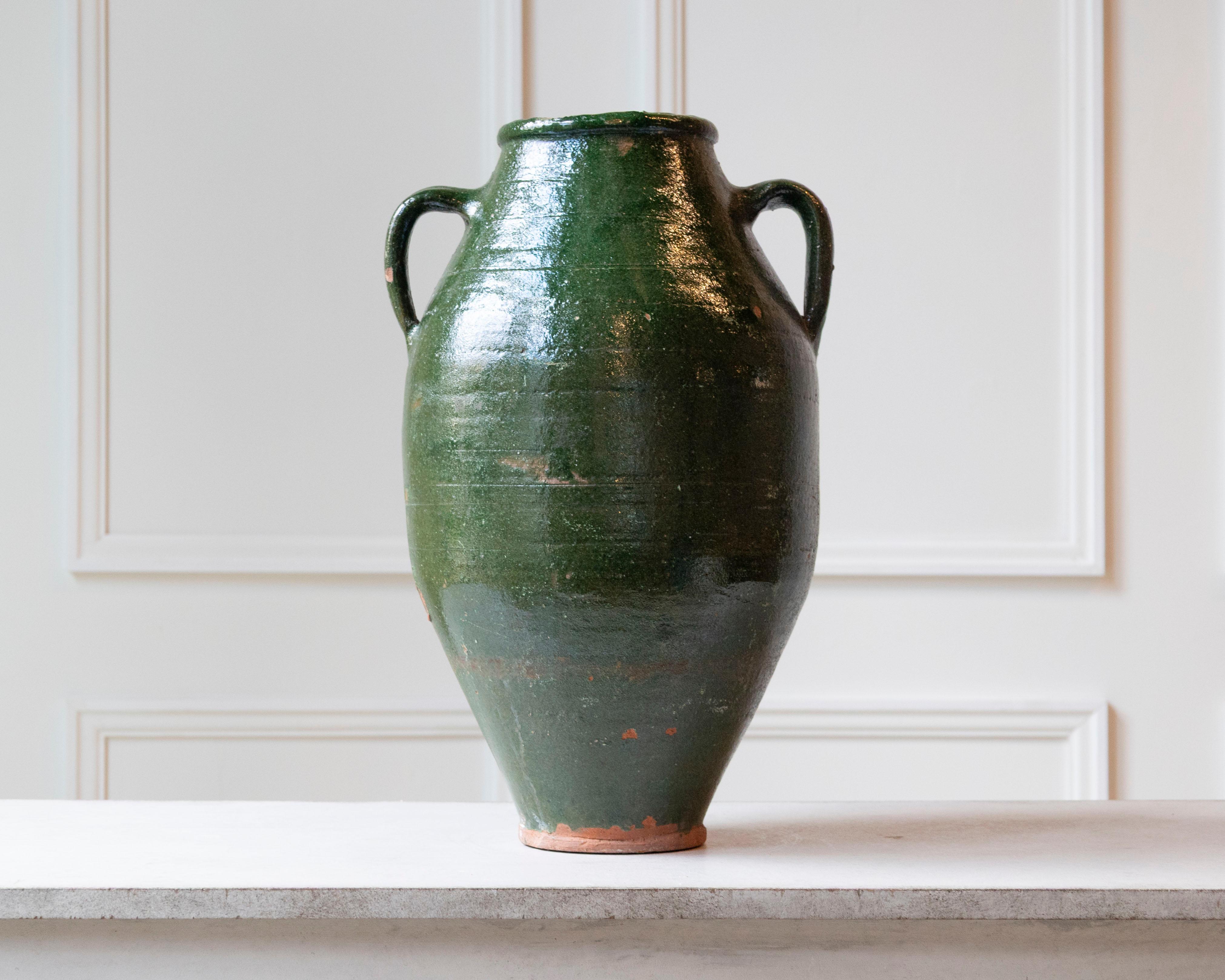 19th Century Mediterranean Olive Green Terracotta Jar with Double Handles In Good Condition For Sale In Atlanta, GA