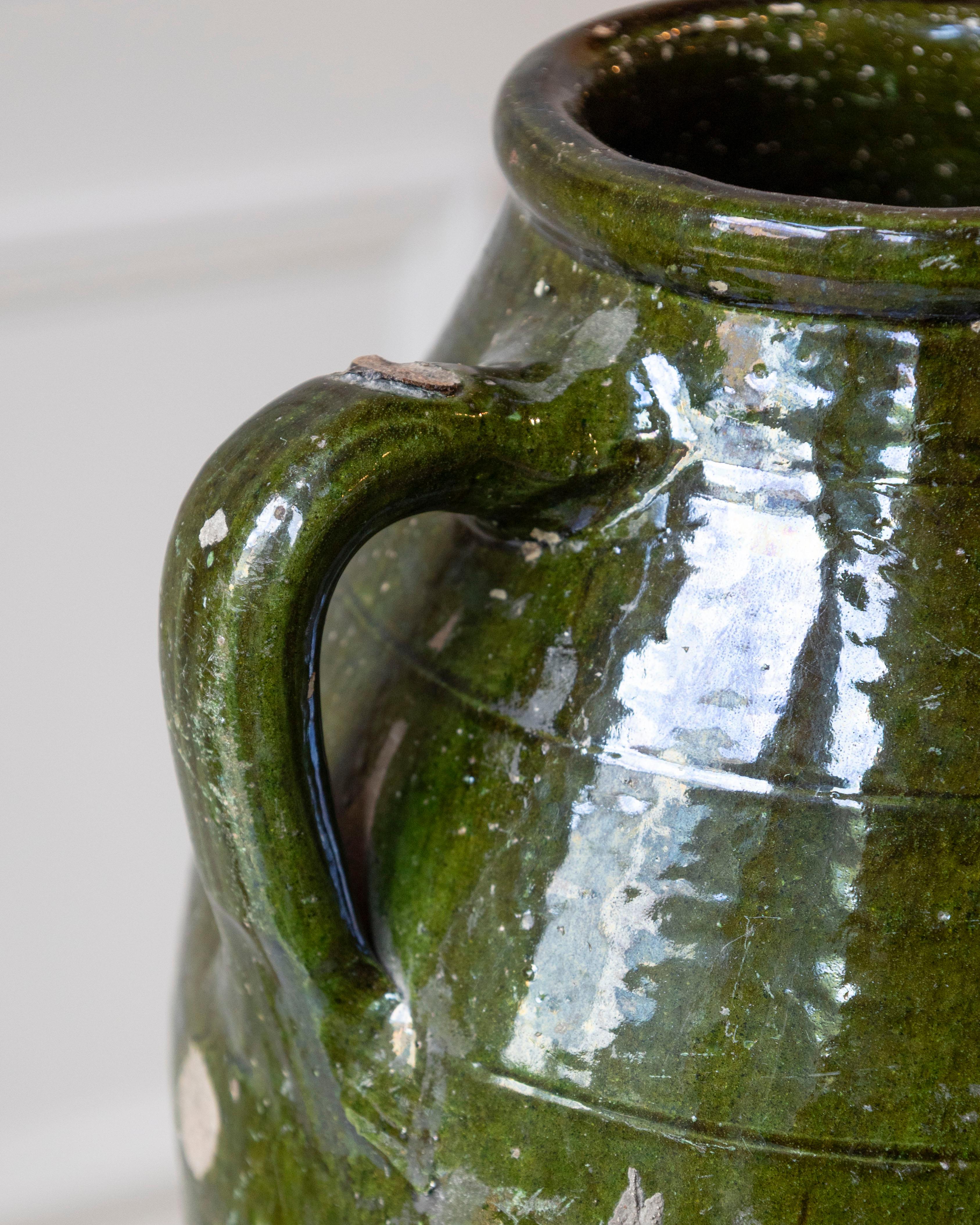 19th Century Mediterranean Olive Green Terracotta Jar with Double Handles For Sale 1