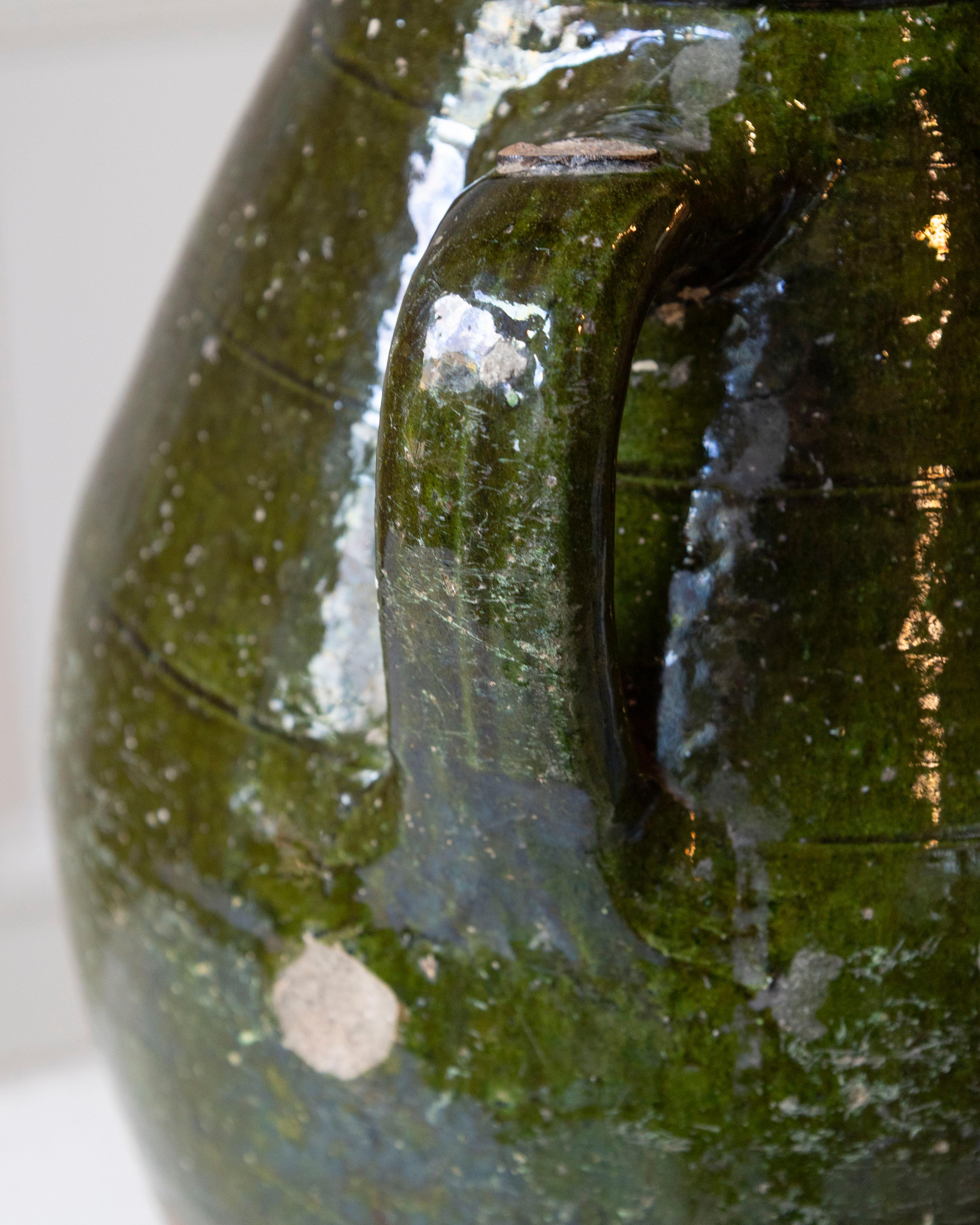 19th Century Mediterranean Olive Green Terracotta Jar with Double Handles For Sale 2
