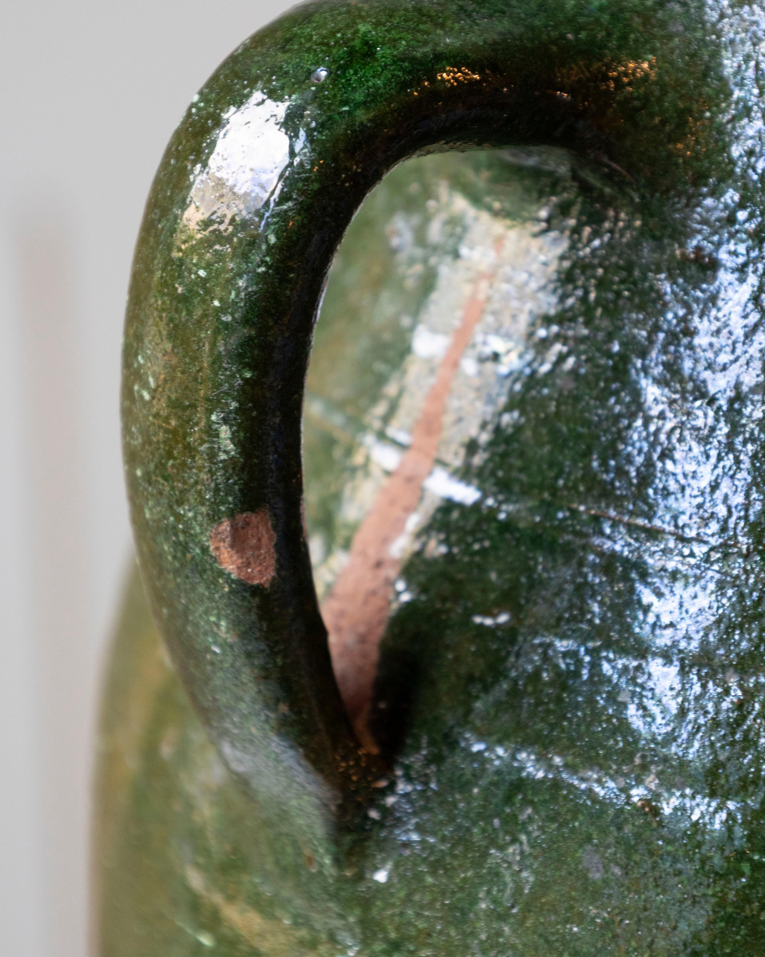 19th Century Mediterranean Olive Green Terracotta Jar with Double Handles For Sale 5