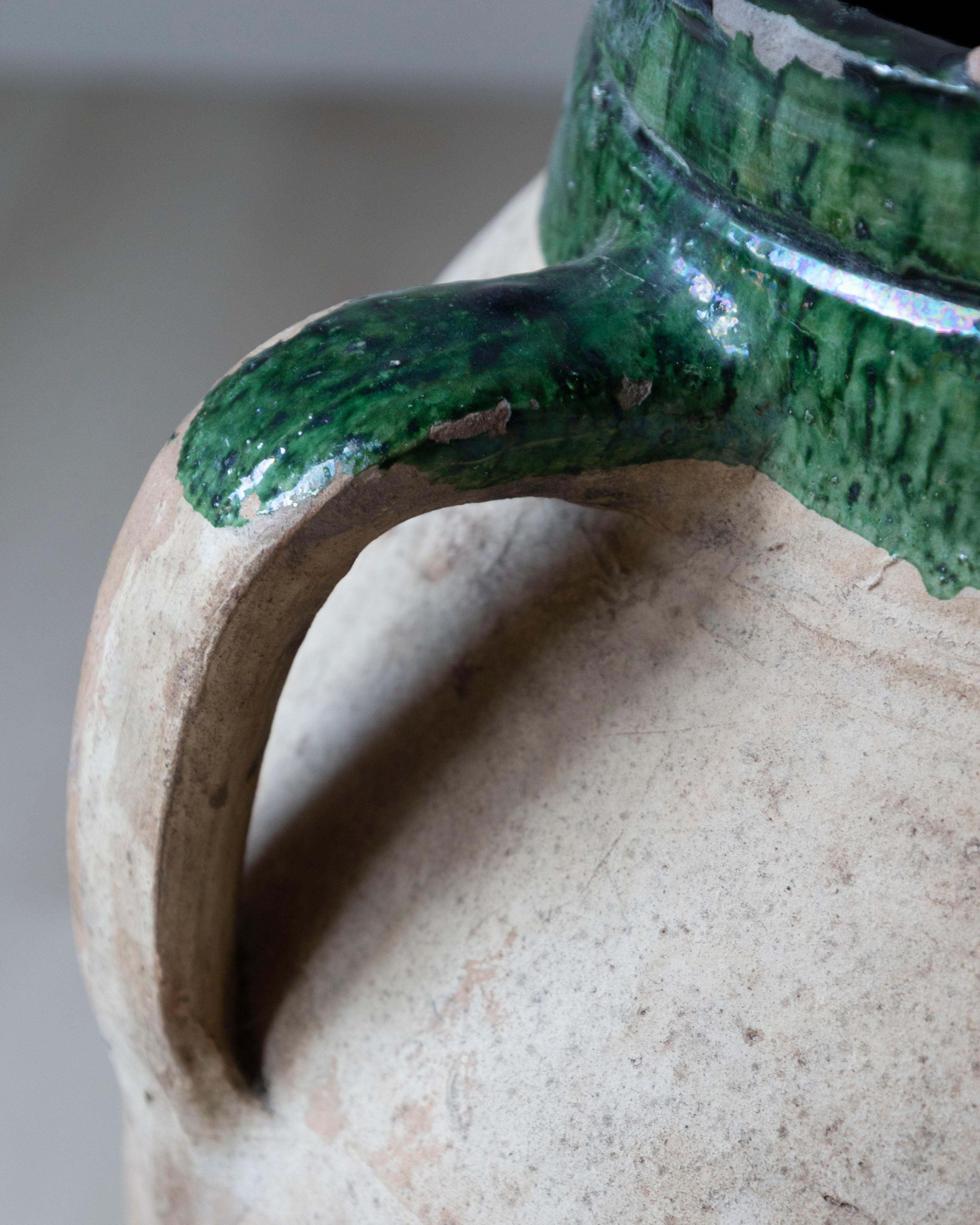 19th Century Mediterranean Terracotta Jar with Green Glazed Rim and Handles For Sale 5