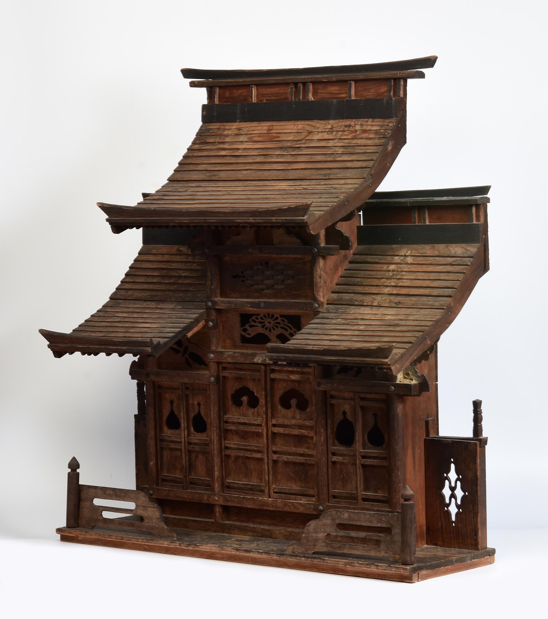 19e siècle, Meiji, Ancien sanctuaire japonais en bois en vente 4
