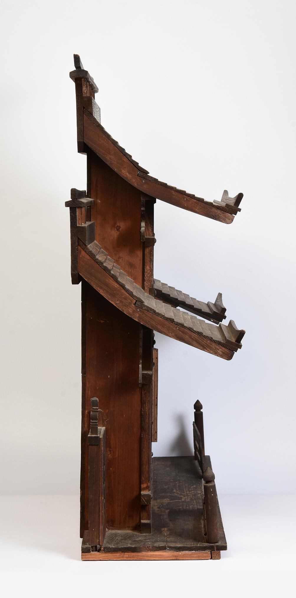 19e siècle, Meiji, Ancien sanctuaire japonais en bois en vente 7