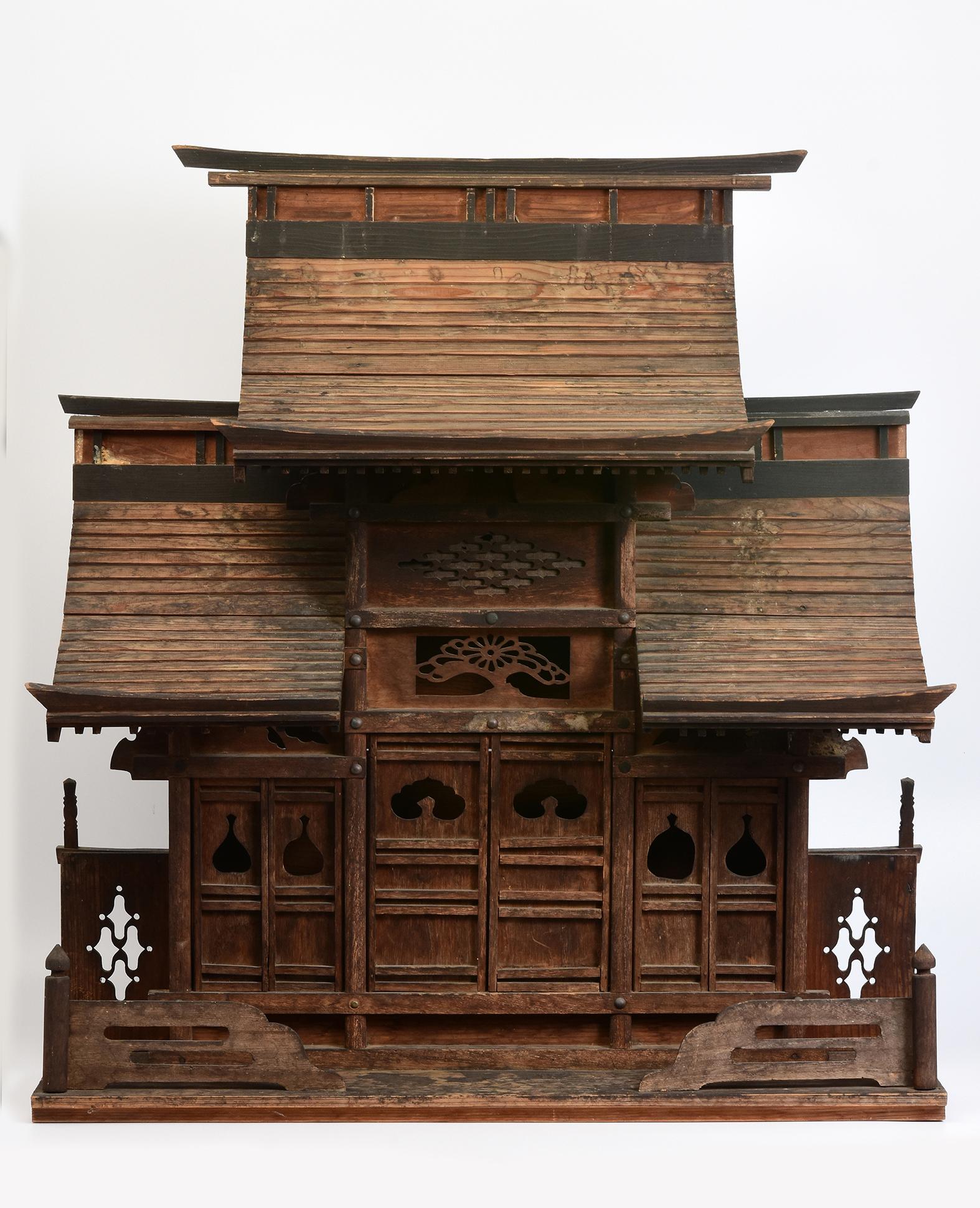 19e siècle, Meiji, Ancien sanctuaire japonais en bois en vente 9