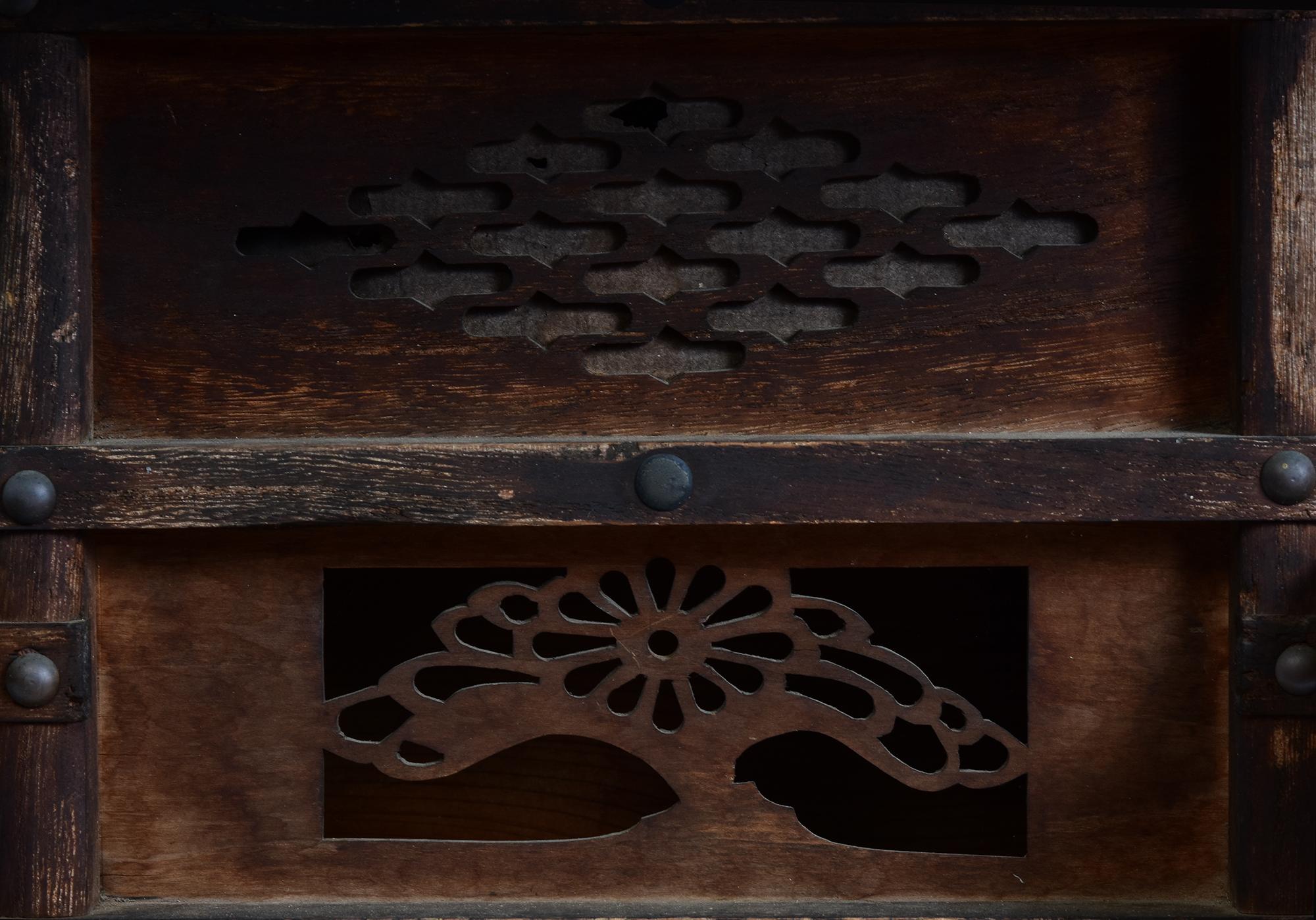 19e siècle, Meiji, Ancien sanctuaire japonais en bois Bon état - En vente à Sampantawong, TH
