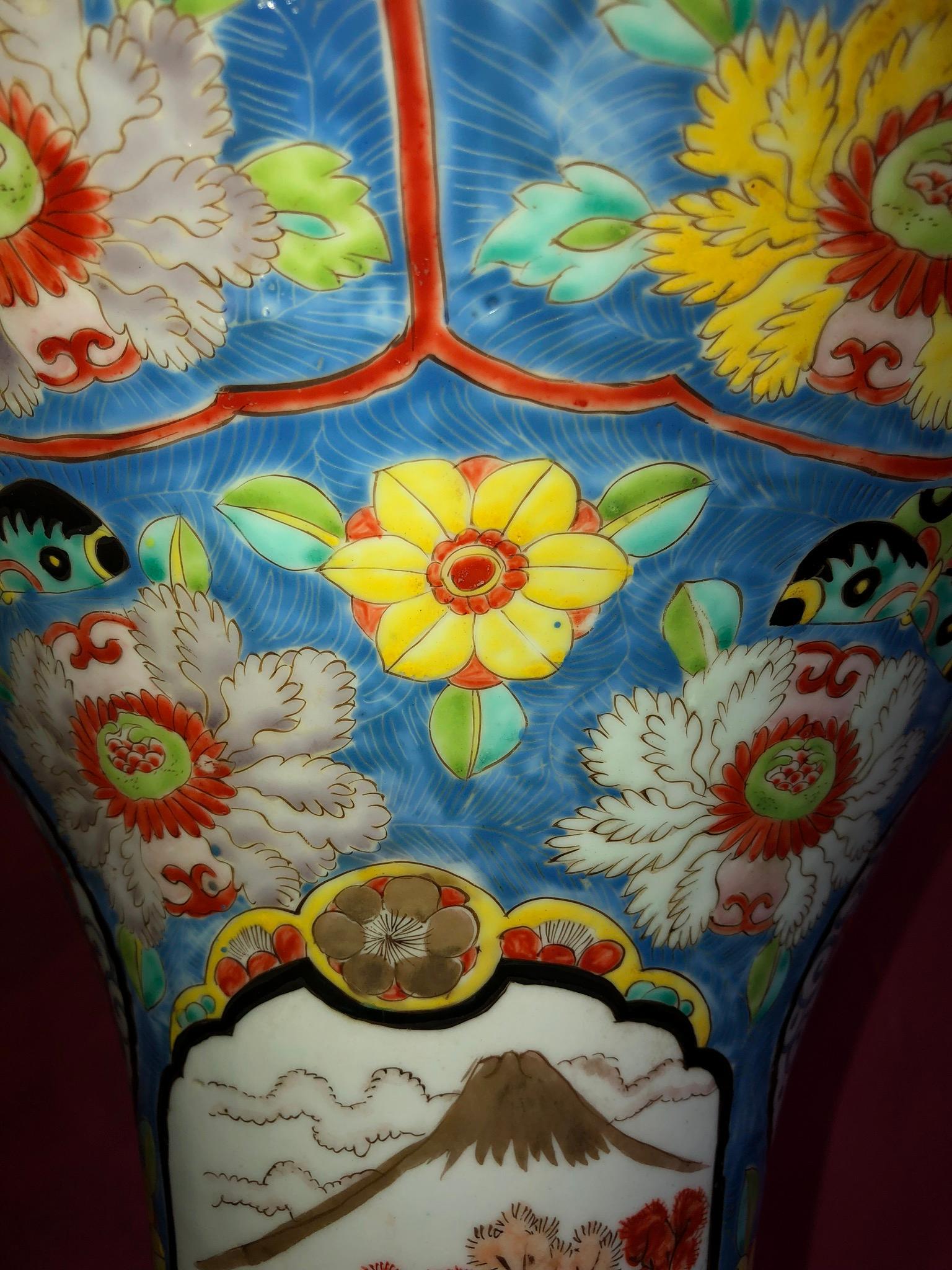 19th Century Meiji Imari Palace Vases a Pair For Sale 6