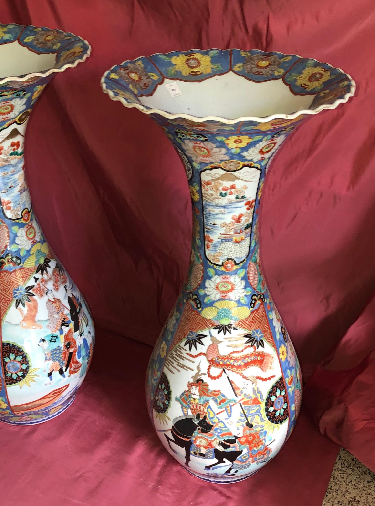 19th Century Meiji Imari Palace Vases a Pair For Sale 7