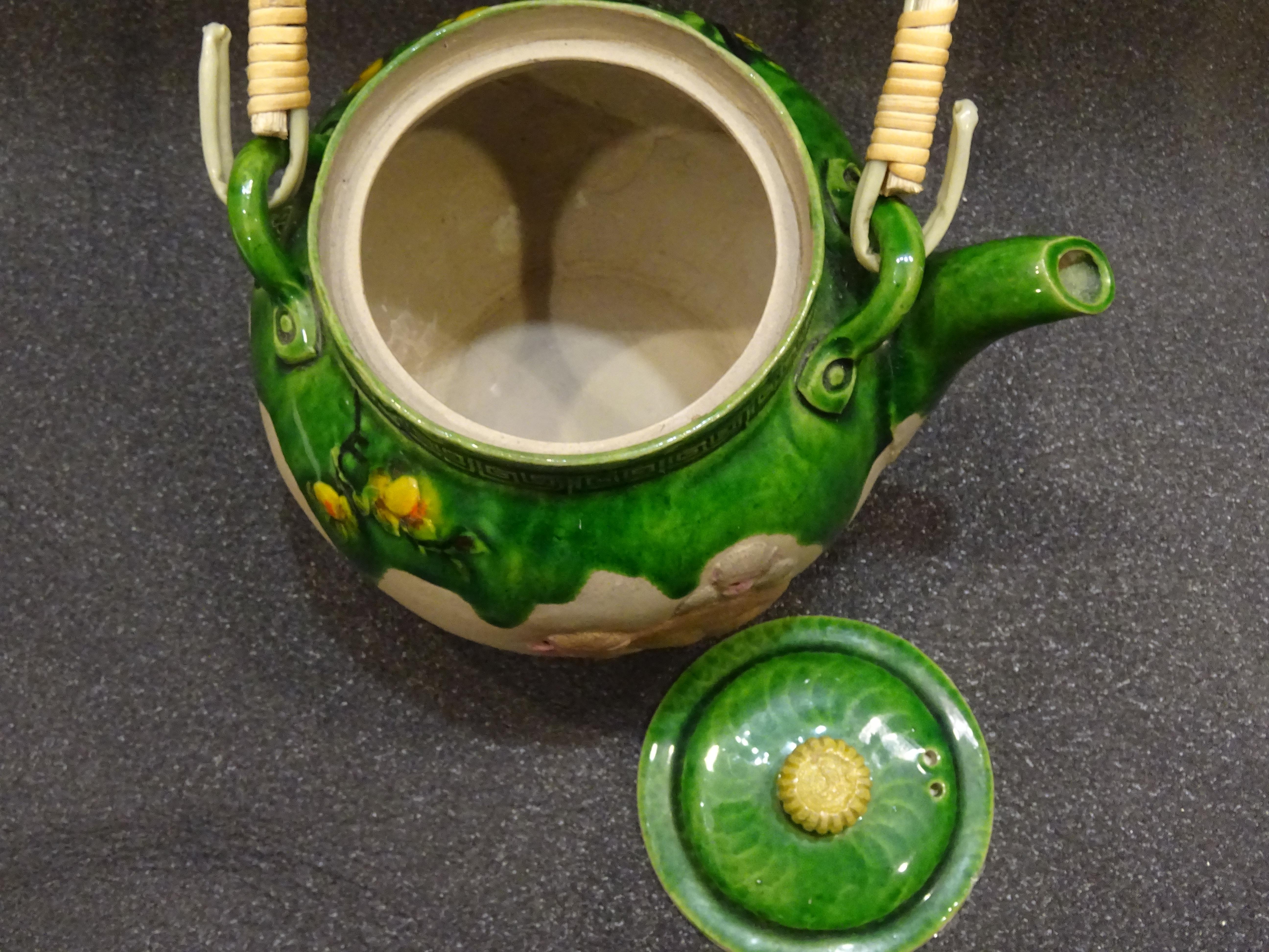 19th Century Meiji Japanese Green Ceramic with Monkeys Teapot with Mark of Banko 2