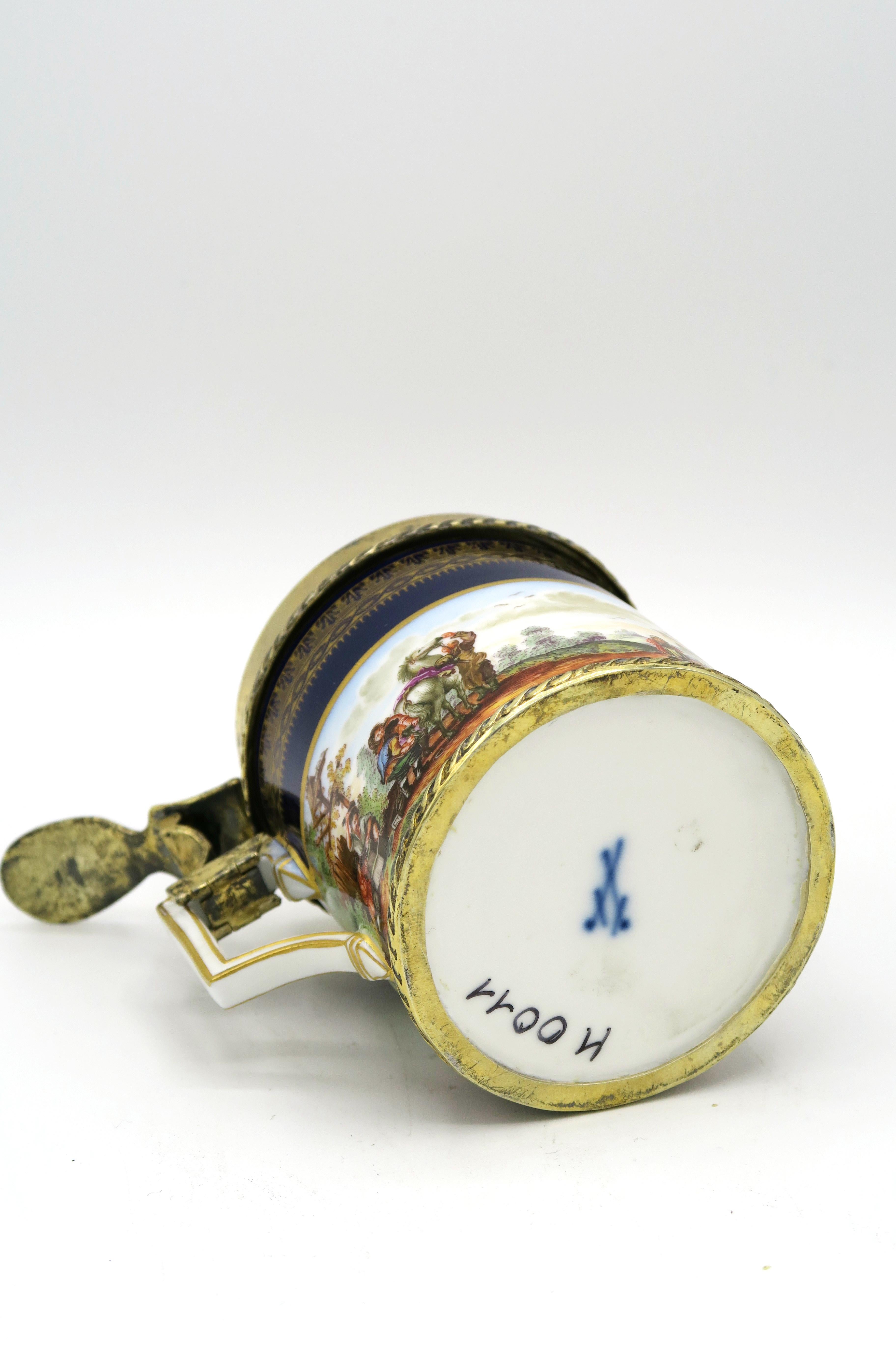 Tasse pour femmes de Meissen du 19ème siècle avec une belle peinture de scène Bon état - En vente à Remshalden-Grunbach, DE