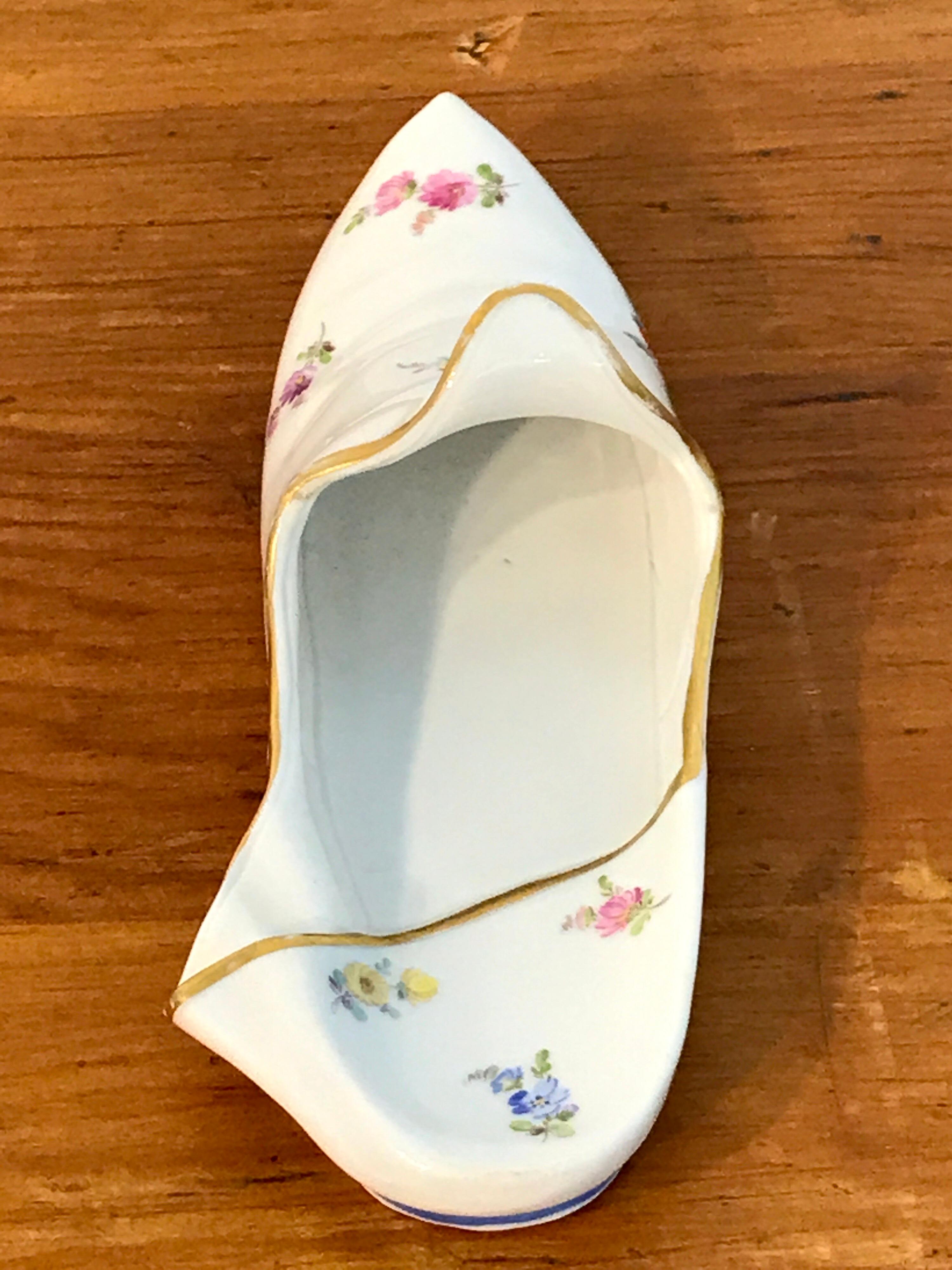 Porcelaine Modèle de chaussure Meissen du 19e siècle en vente