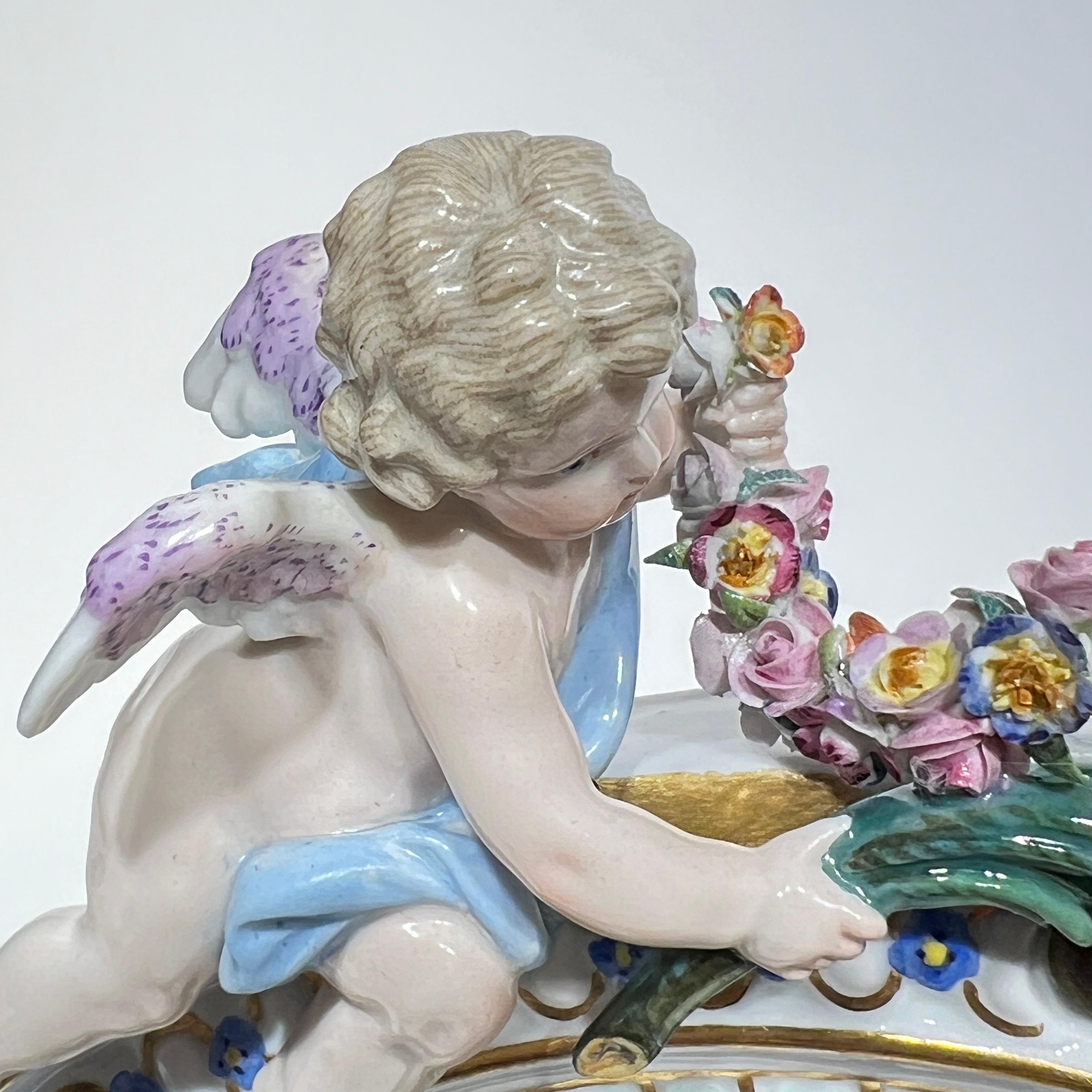 19th Century Meissen Porcelain Boudoir Mirror 12