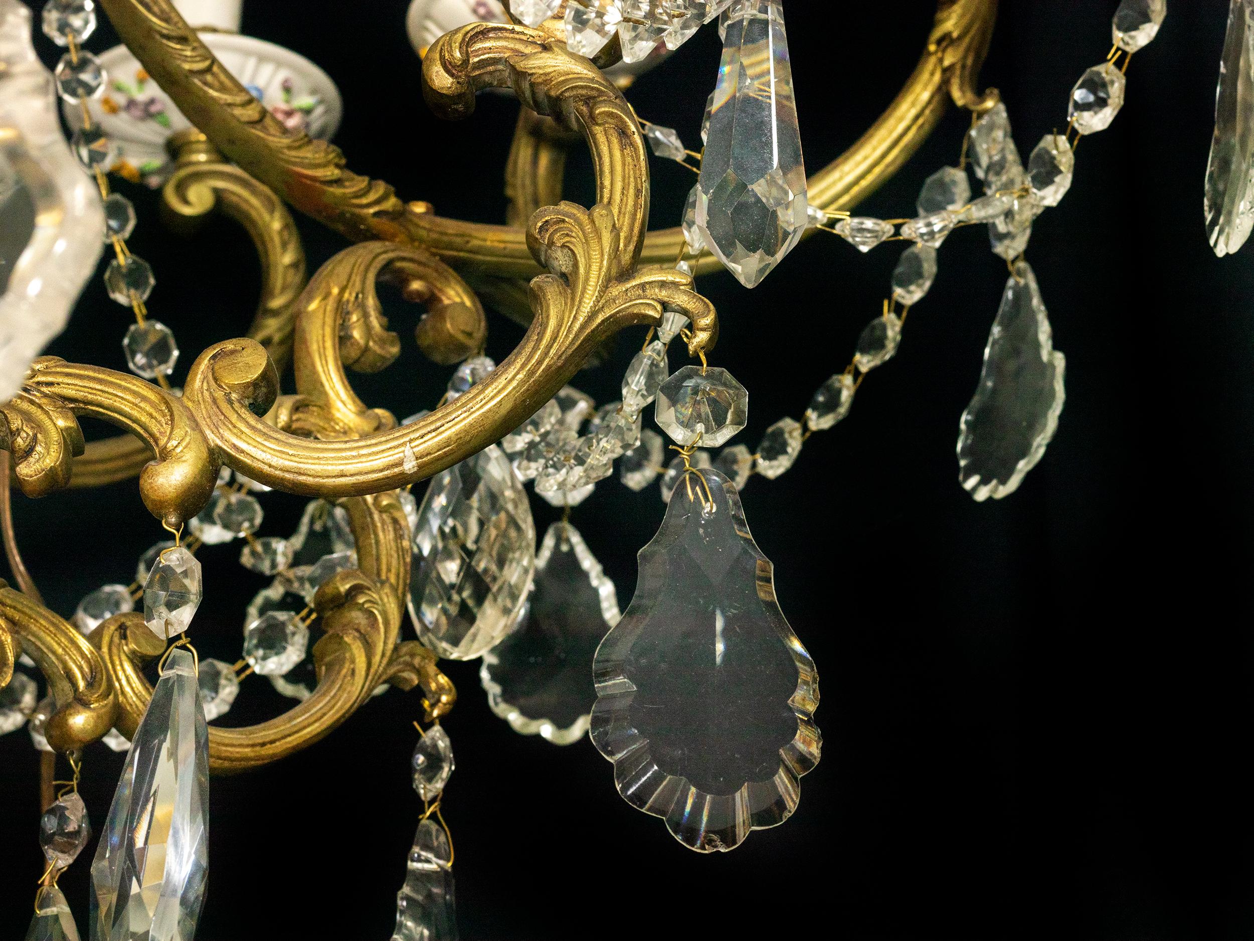 Large Porcelain And Crystal, Gilt Bronze Chandelier, 19th Century in vendita 1