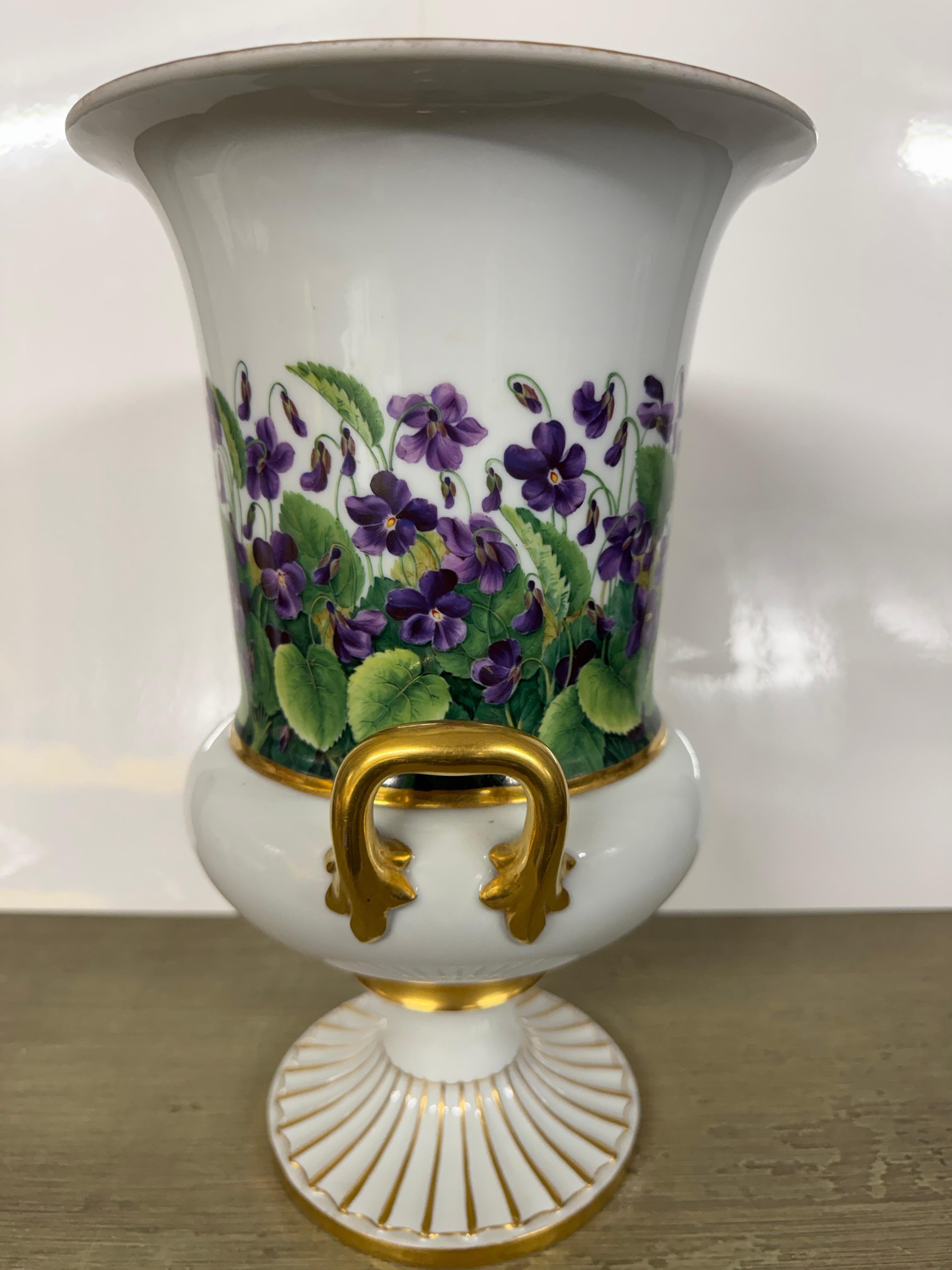 19th Century Meissen Porcelain Urn For Sale 2