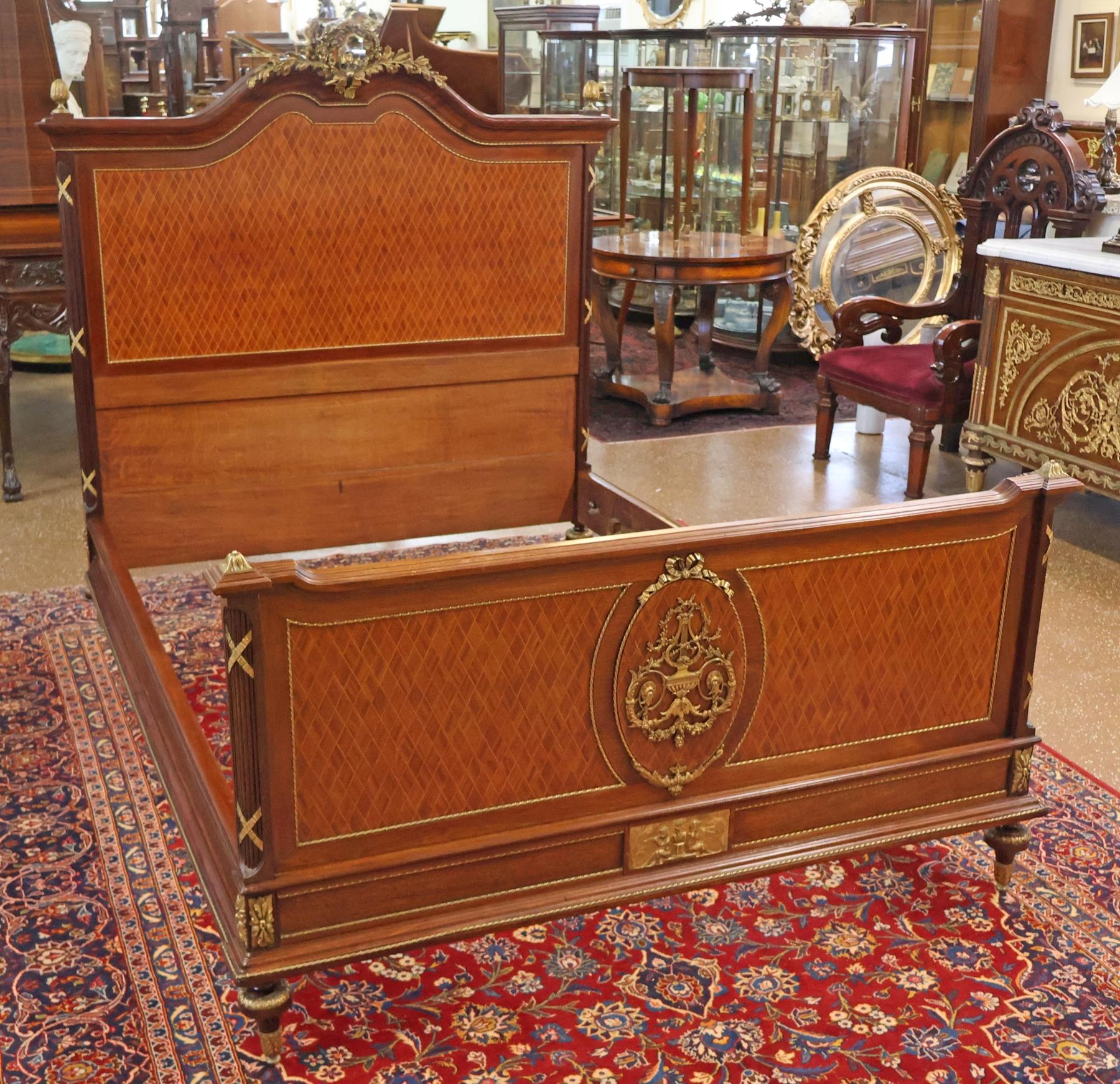 Lit complet en bronze incrusté de Mercier Frères, style Louis XV, 19e siècle Bon état - En vente à Long Branch, NJ