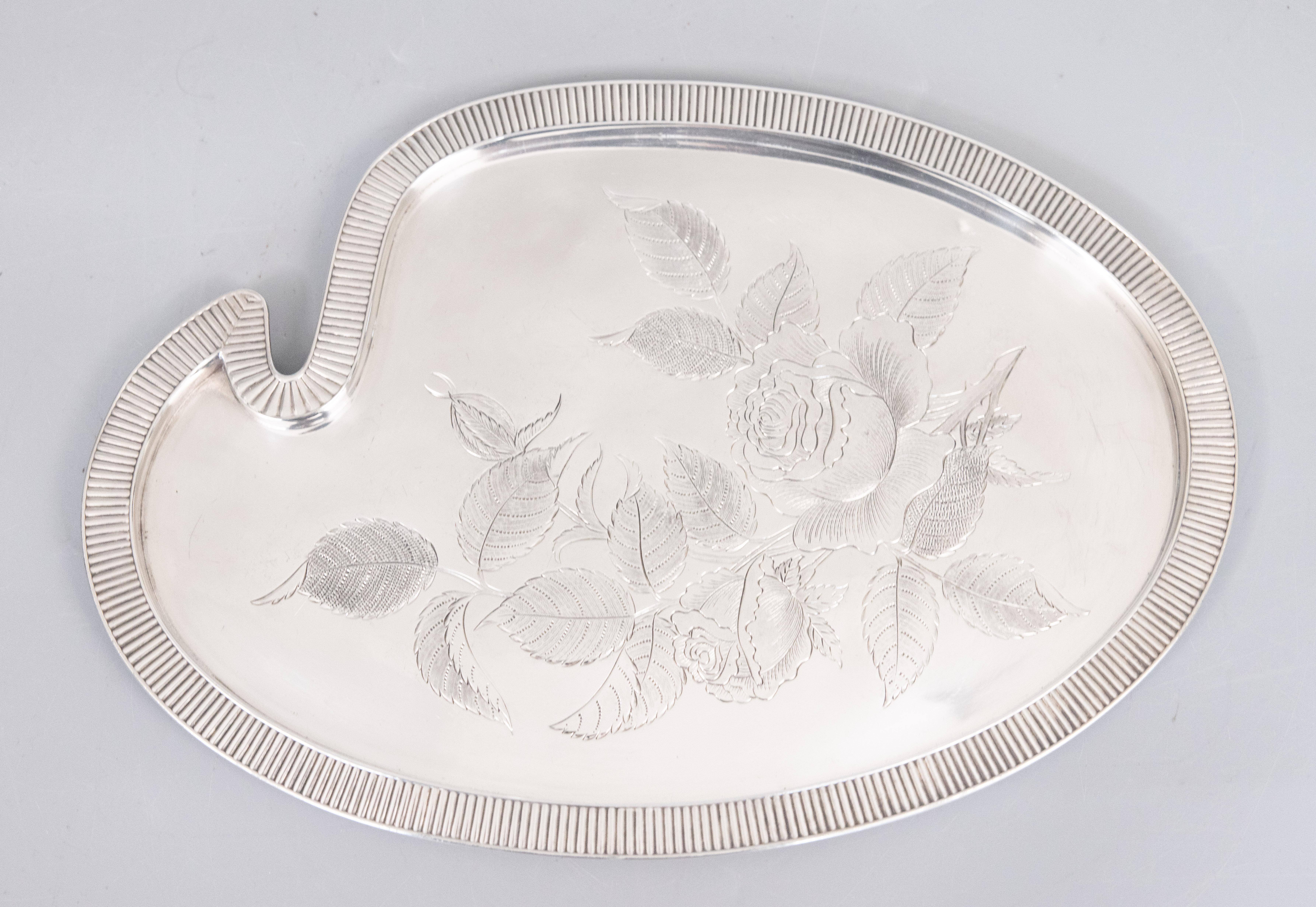 Placcato argento Vassoio con rose d'argento Meriden Brittania del XIX secolo in vendita