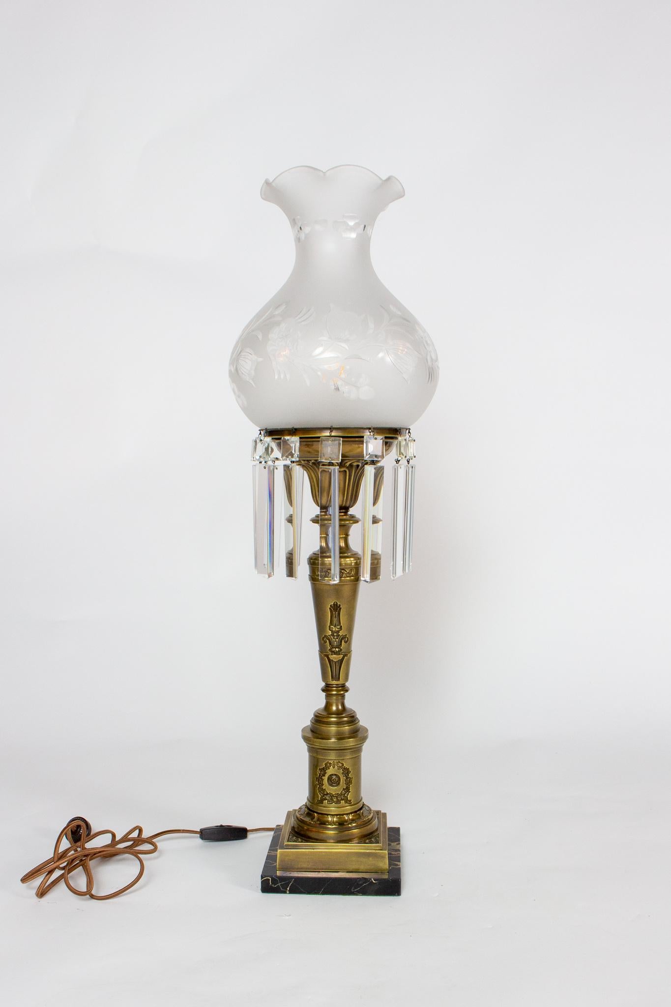 Neoclassical 19th Century Messenger and Sons Bronze and Black Onyx Astral Lamp
