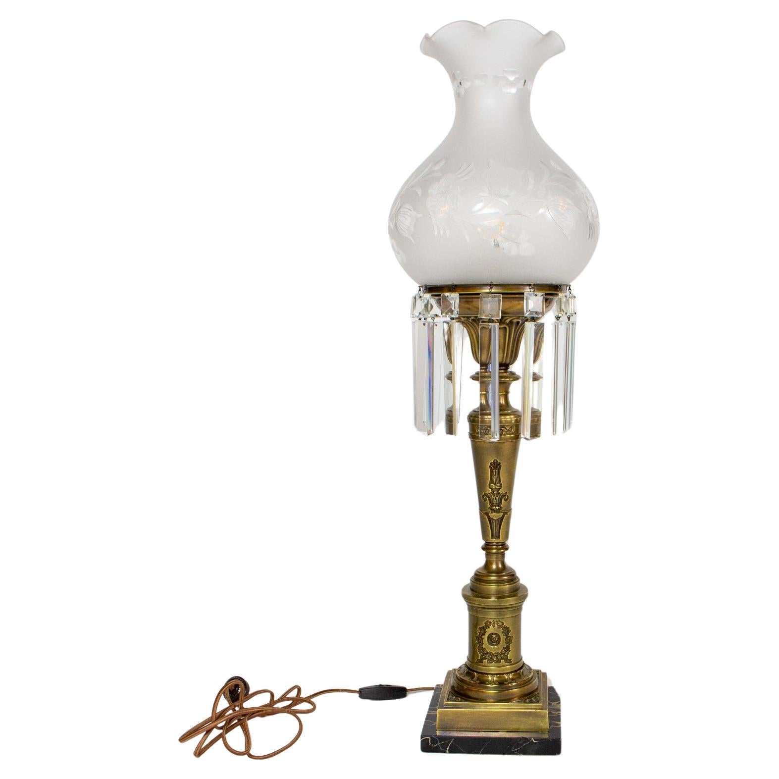 19th Century Messenger and Sons Bronze and Black Onyx Astral Lamp For Sale