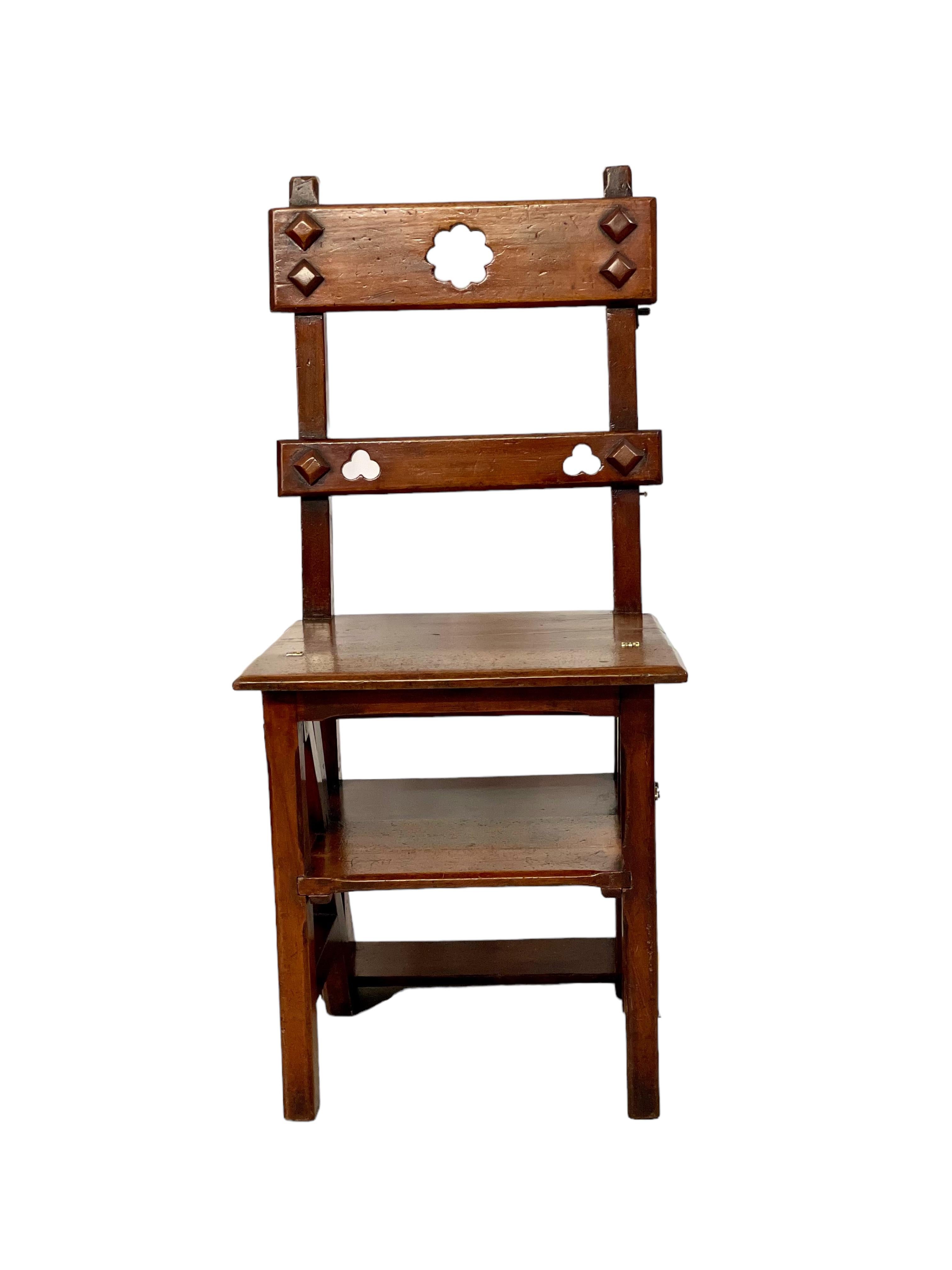 Metamorphic Library Chair and Steps 19th Century In Good Condition In LA CIOTAT, FR