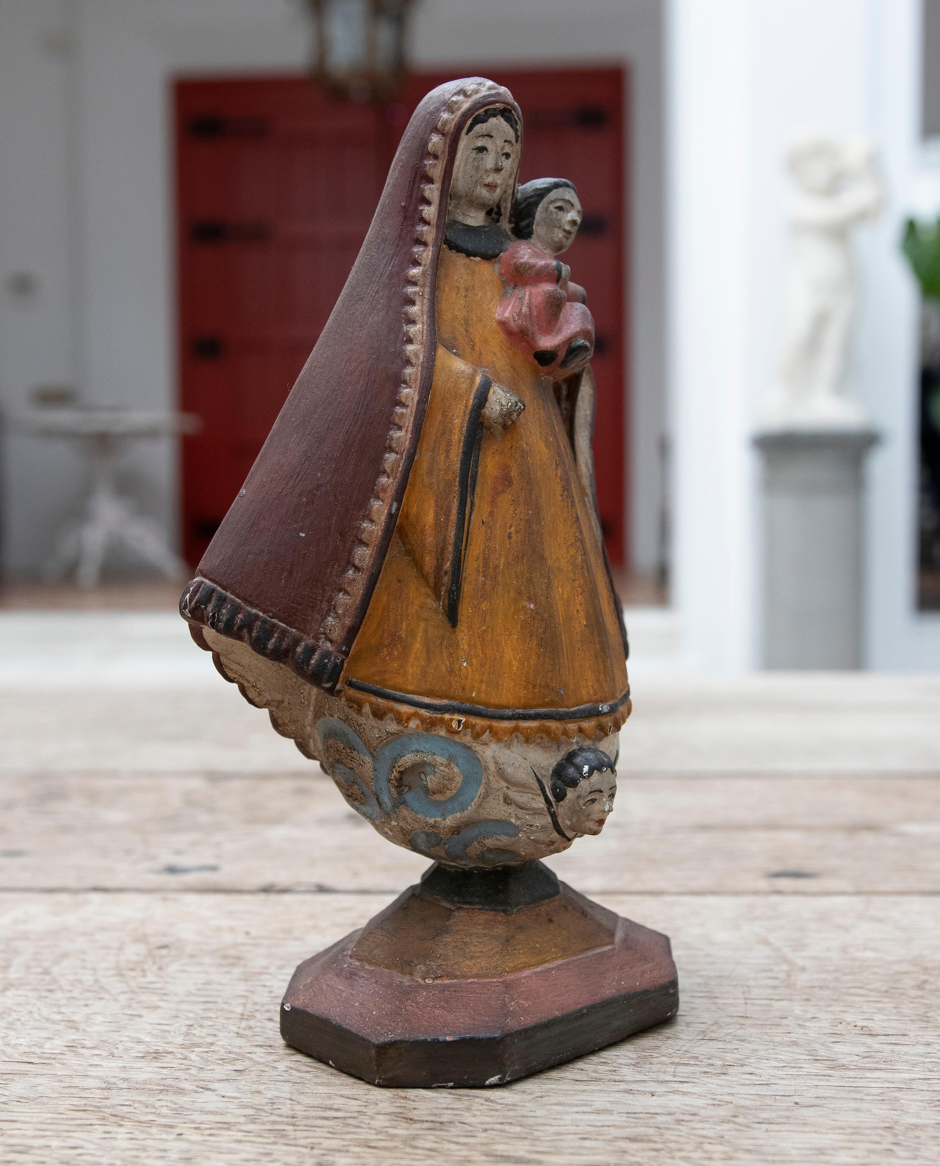 19th Century Mexican Wooden Hand-Painted Virgin with Child in Arms  For Sale 5