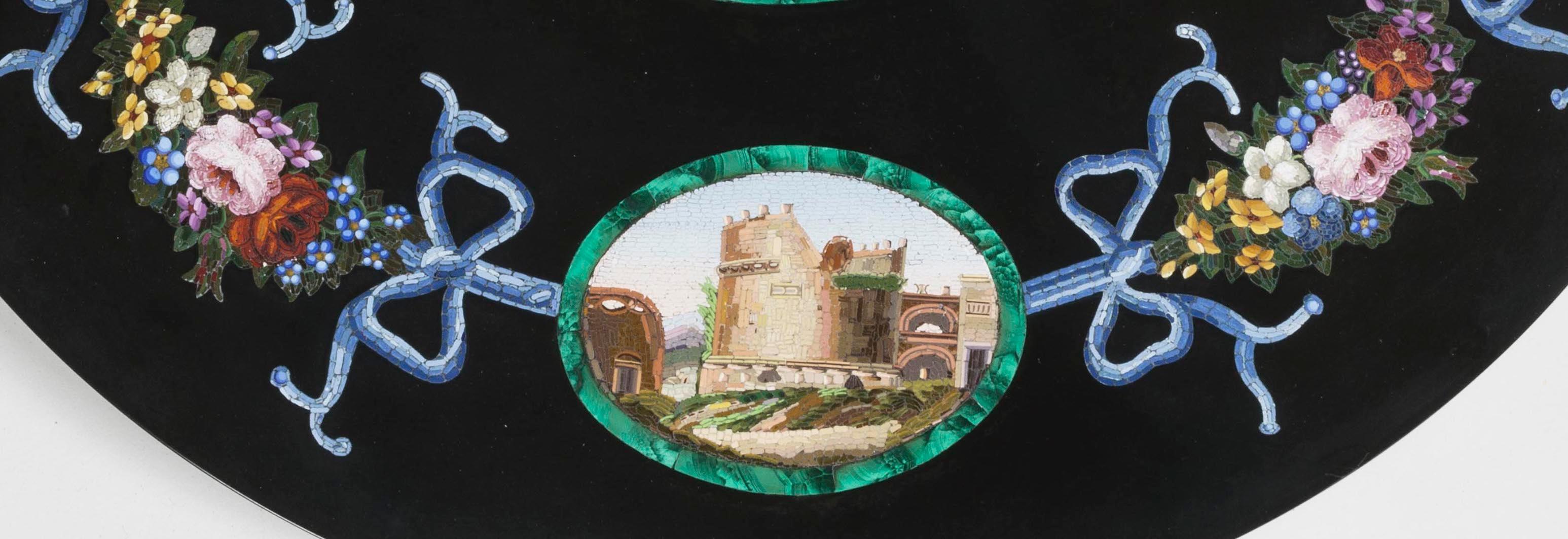 Malachite Plateau de table en micromosaïque du 19ème siècle avec vues de Rome depuis le Grand Tour en vente
