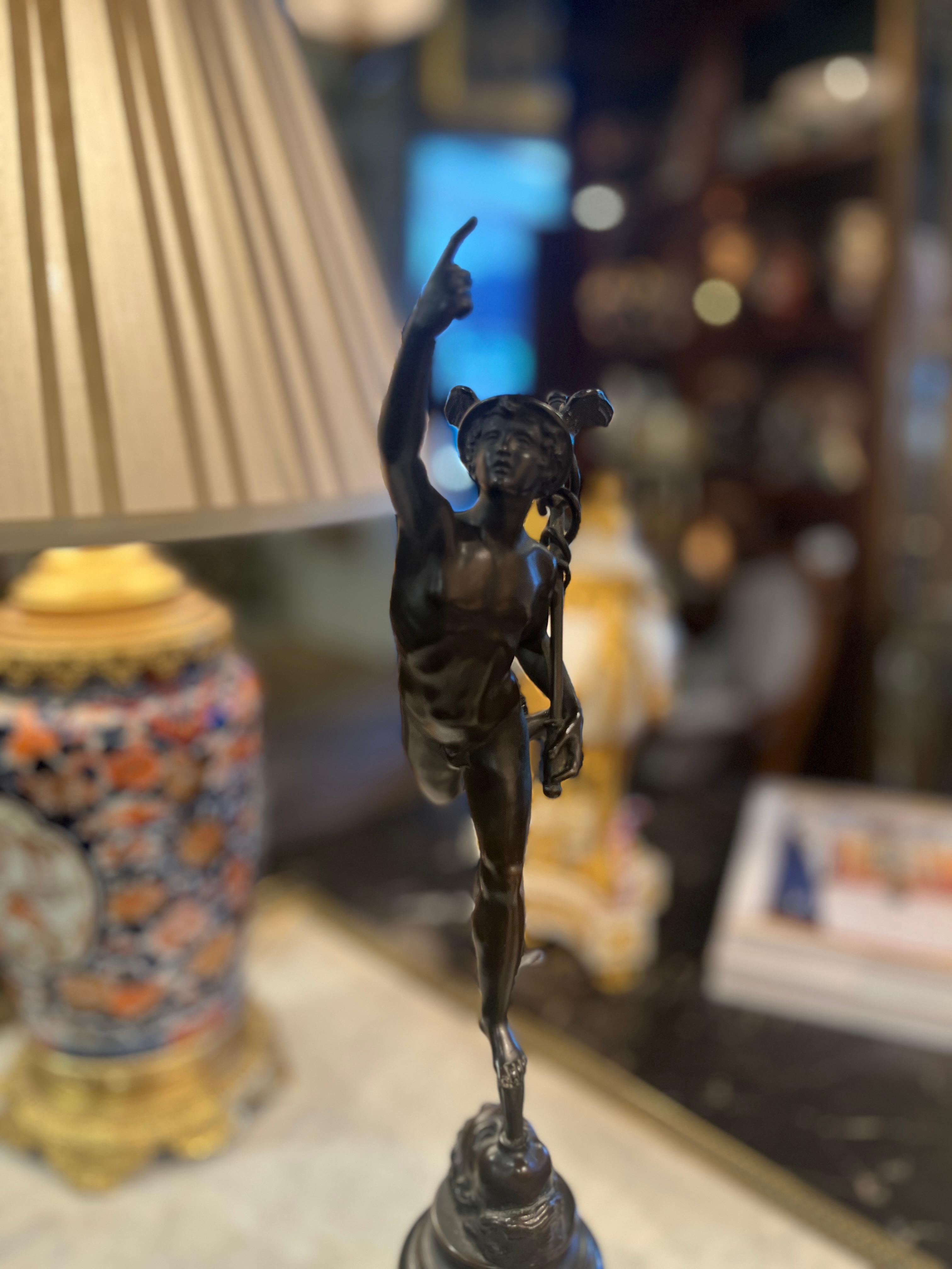19ème siècle (milieu) Grand Tour Italien Sculpture en bronze Mercure Hermès en vente 3