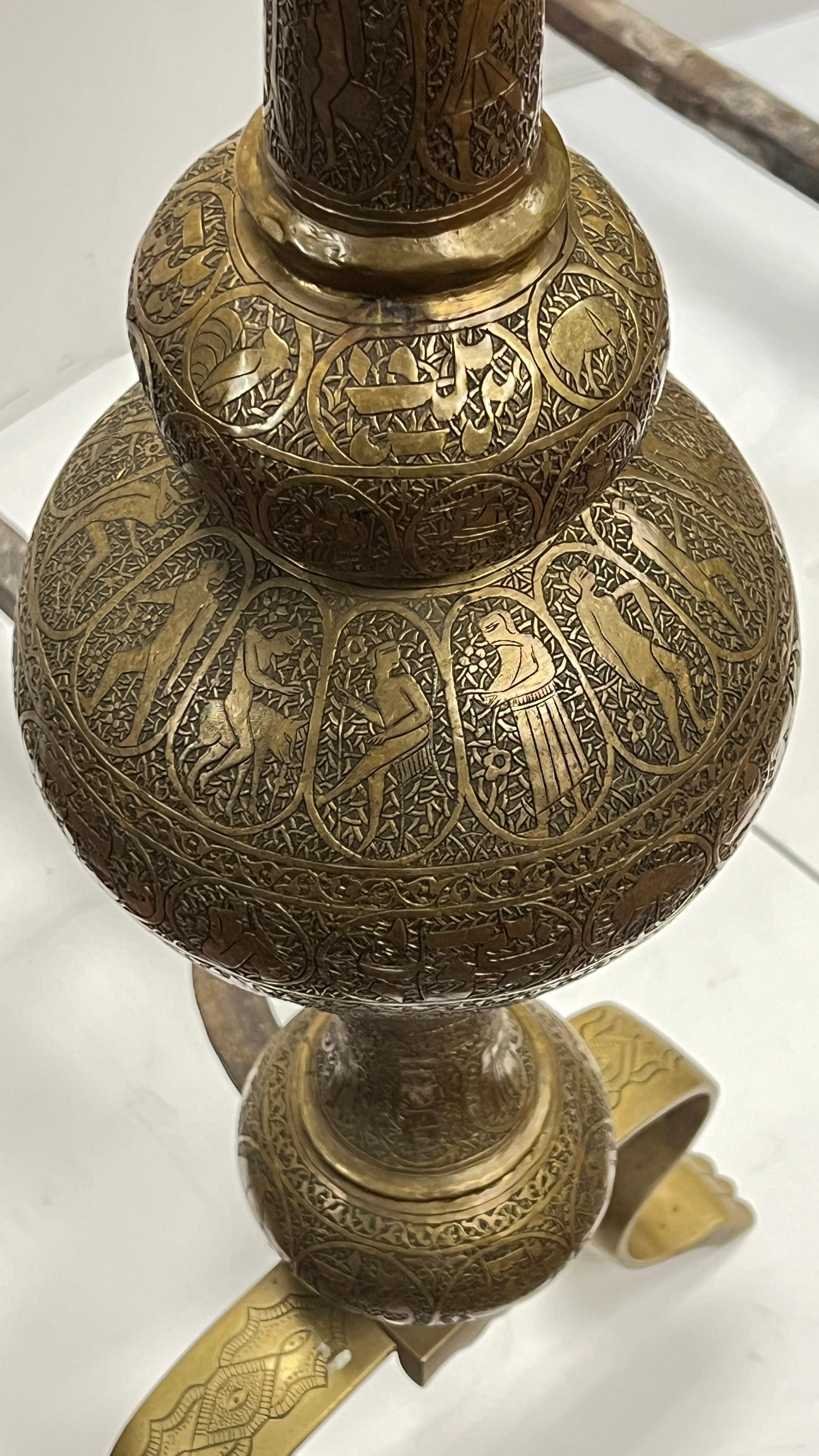 Andirons en bronze du Moyen Orient du 19ème siècle en vente 5
