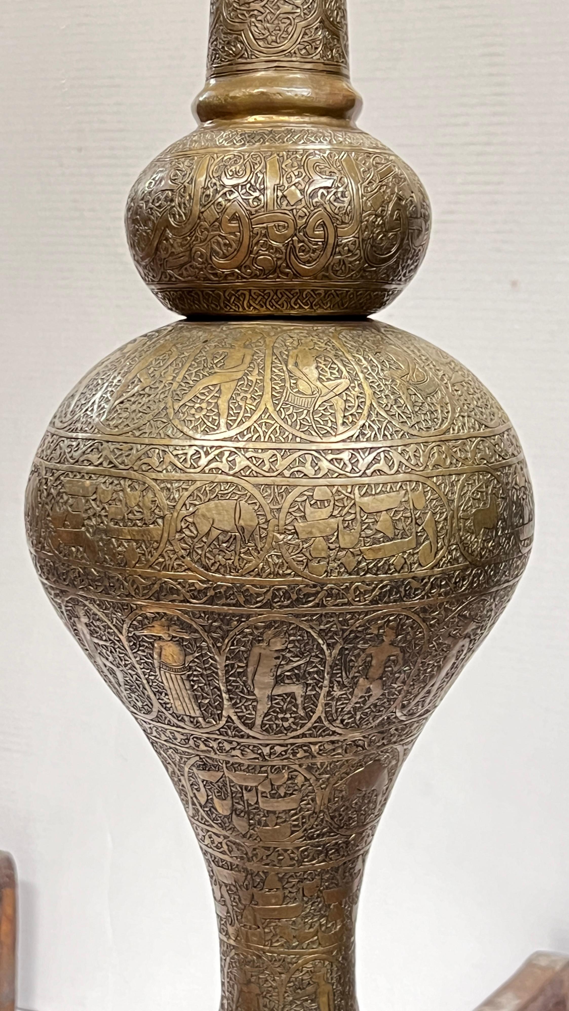 Andirons en bronze du Moyen Orient du 19ème siècle en vente 8