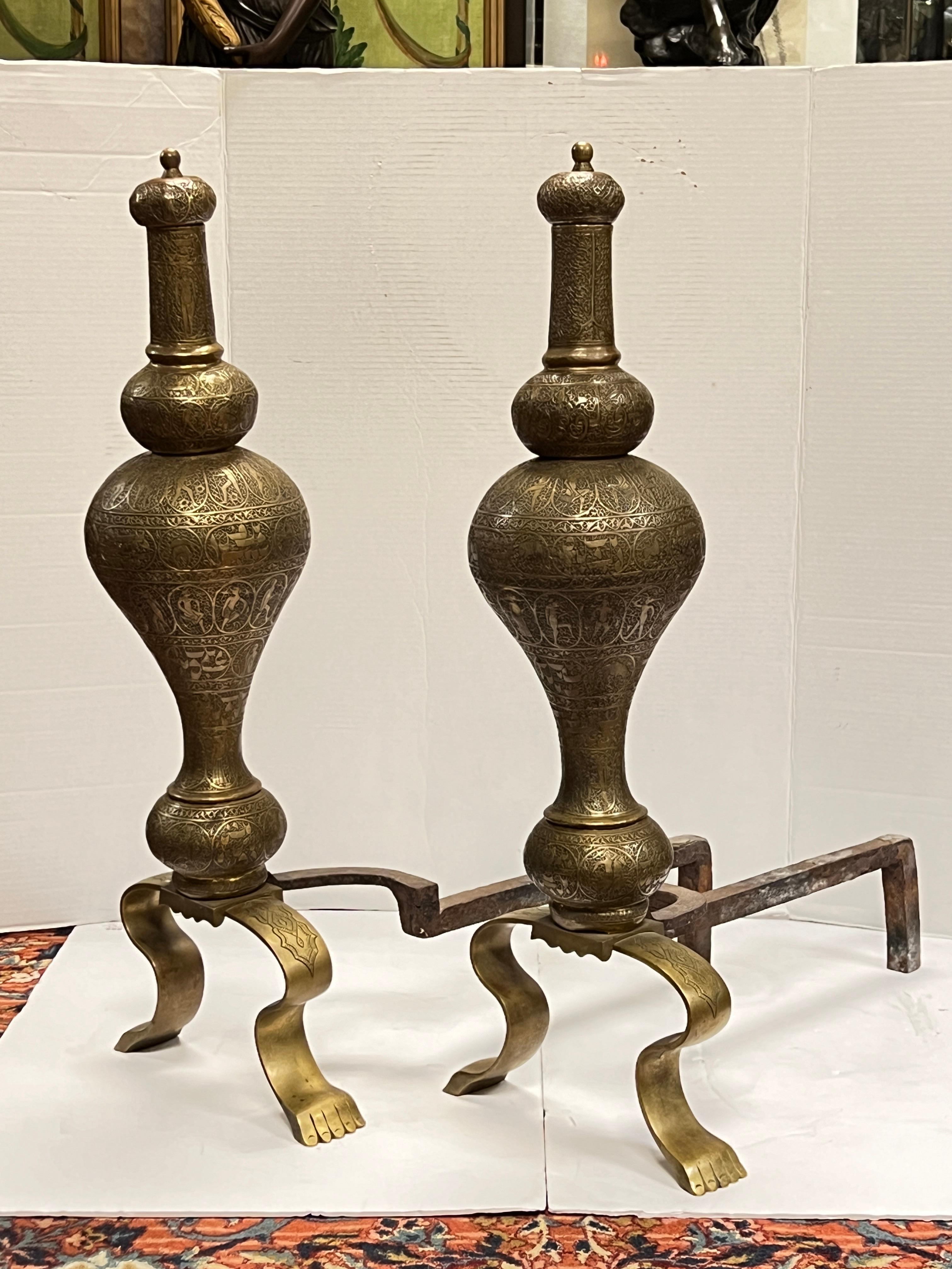 XIXe siècle Andirons en bronze du Moyen Orient du 19ème siècle en vente