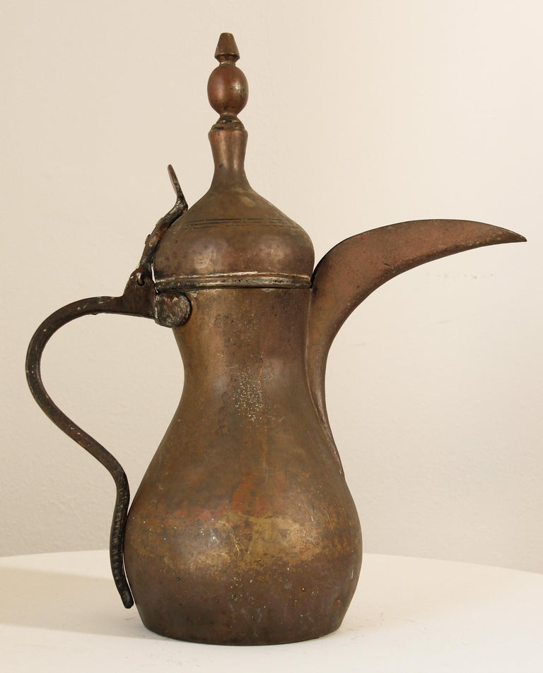 19th Century Middle Eastern Dallah Arabic Coffee Pot For Sale at 1stDibs