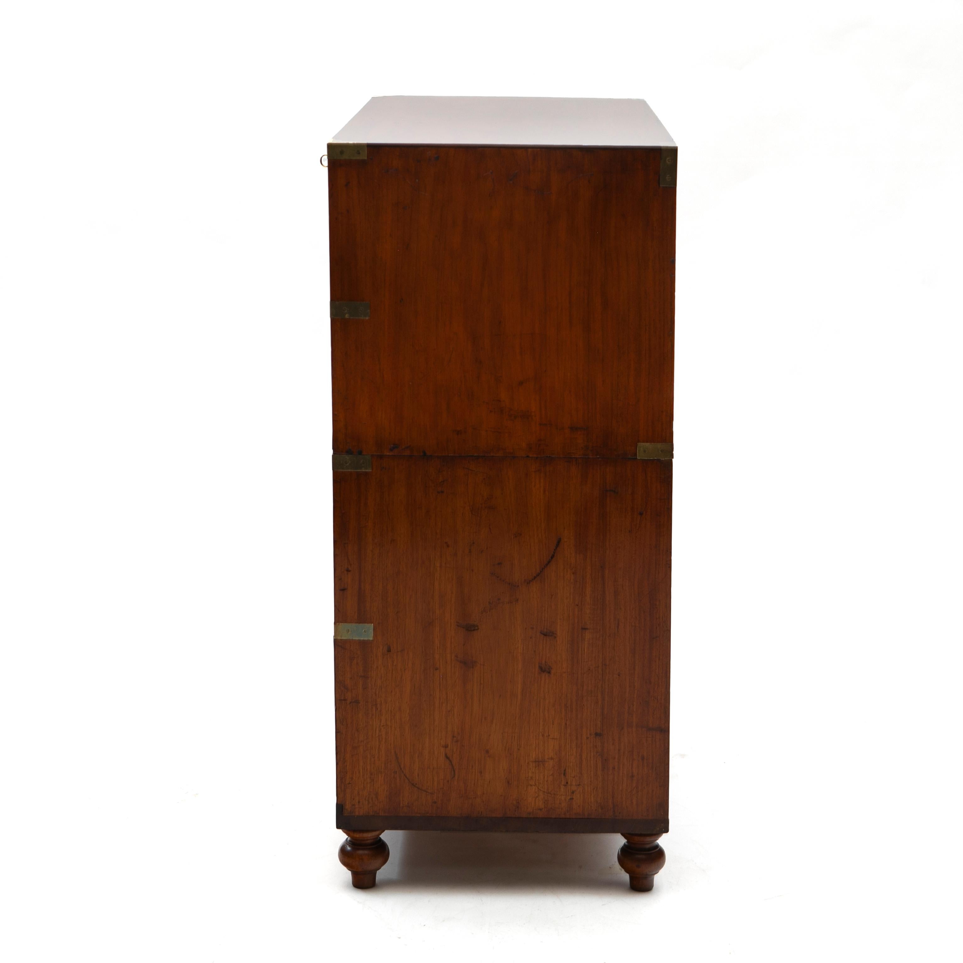 19th Century Mahogany Military Campaign Chest In Good Condition For Sale In Kastrup, DK