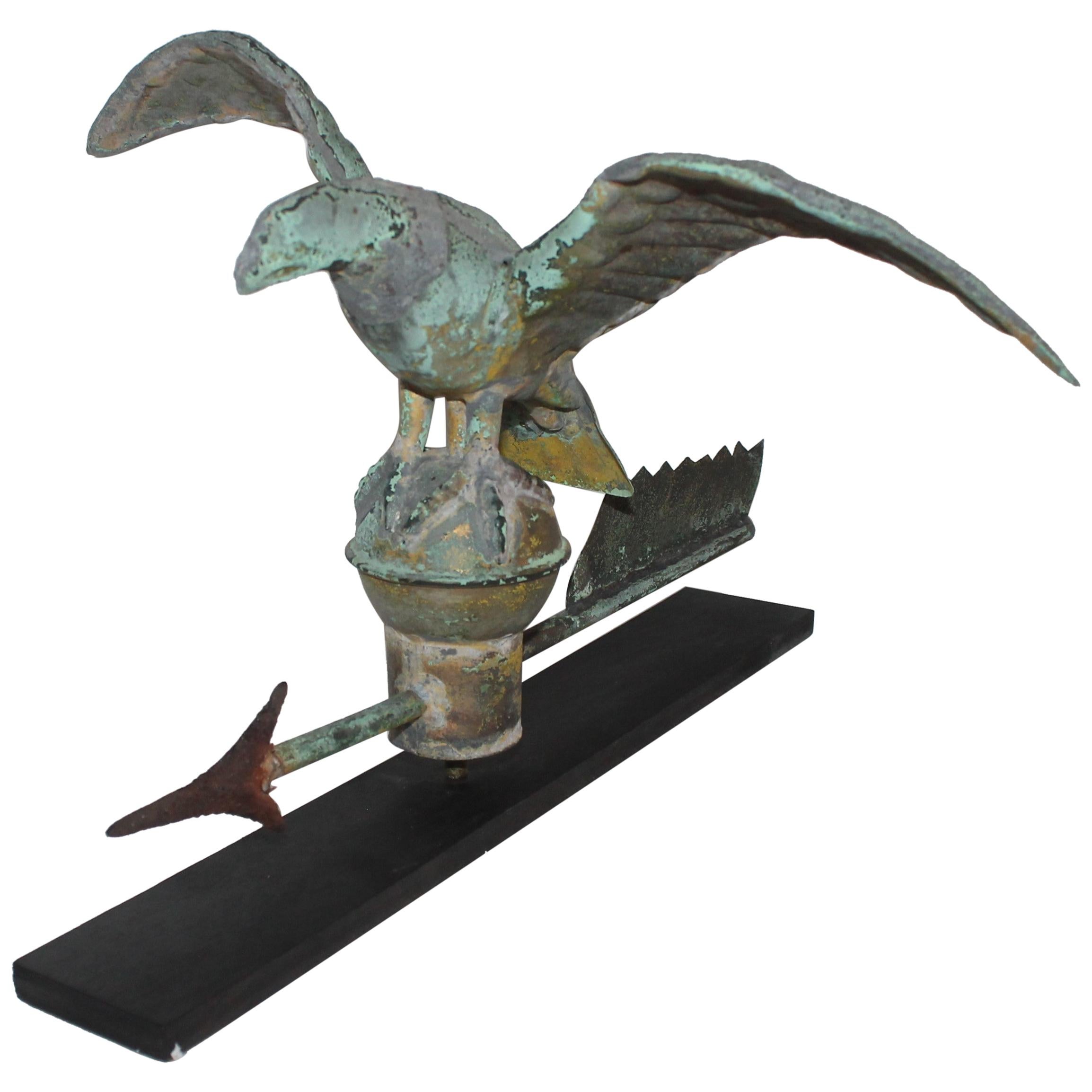Mini-Wetterfahne mit Adler auf Ständer aus dem 19. Jahrhundert