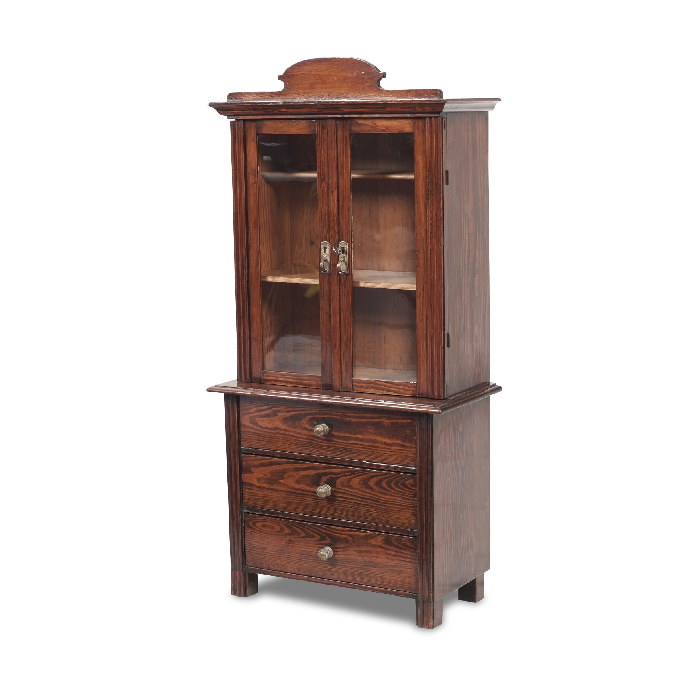 Miniature cabinet around 1870

ash, lower part with three drawers, showcase top with small pediment, original glass and fittings

 

Dimensions: height 104 cm - width 50.5 cm - depth 26 cm