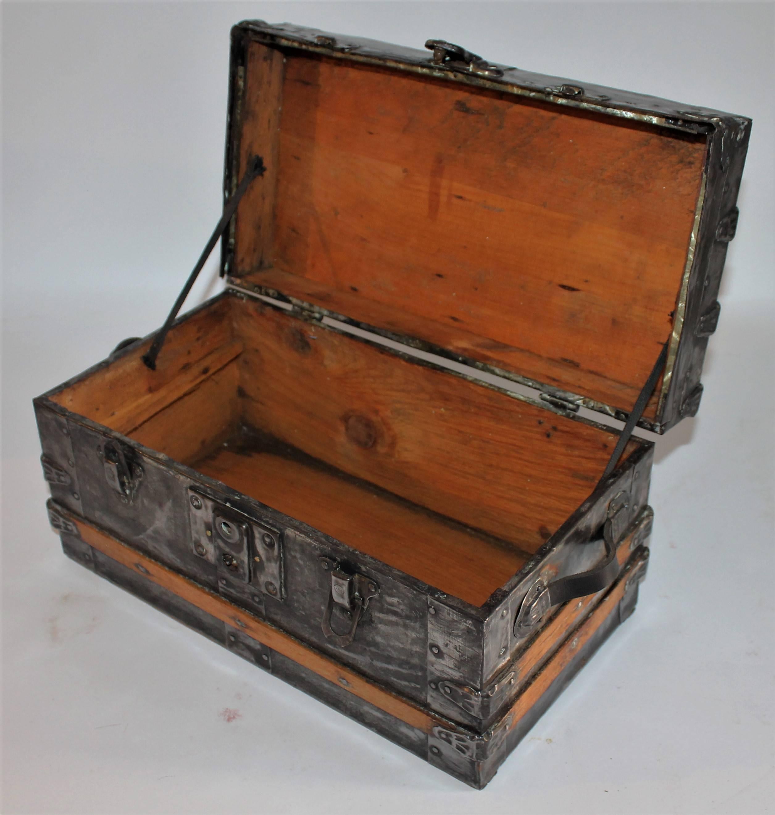 19th Century Miniature Salesman Sample Trunk In Excellent Condition In Los Angeles, CA