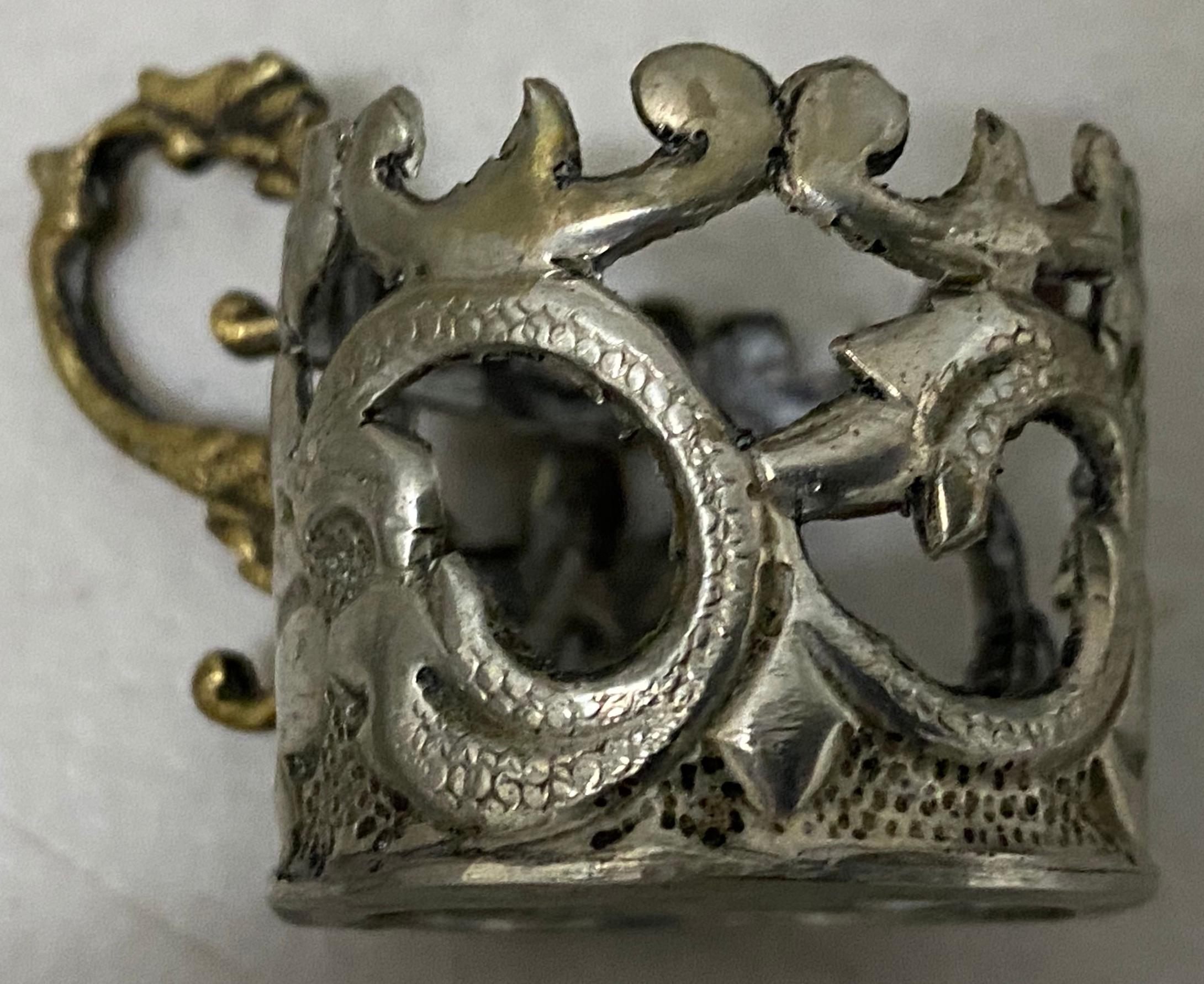 Portabicchieri in miniatura in argento sterling del XIX secolo con inserti in vetro in vendita 3