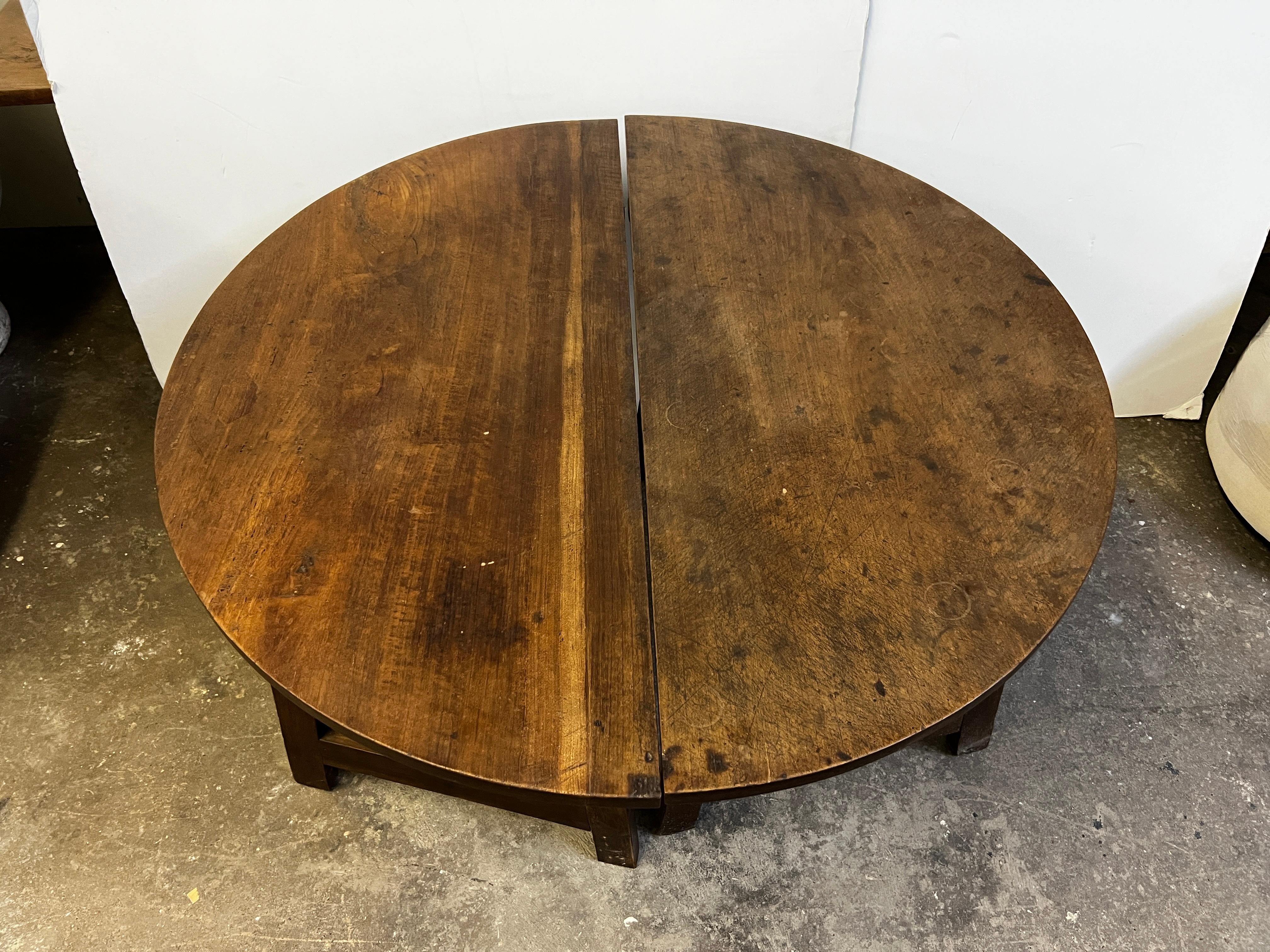19th Century Minimalist Italian Demilune Tables, Pair In Good Condition In San Angelo, TX