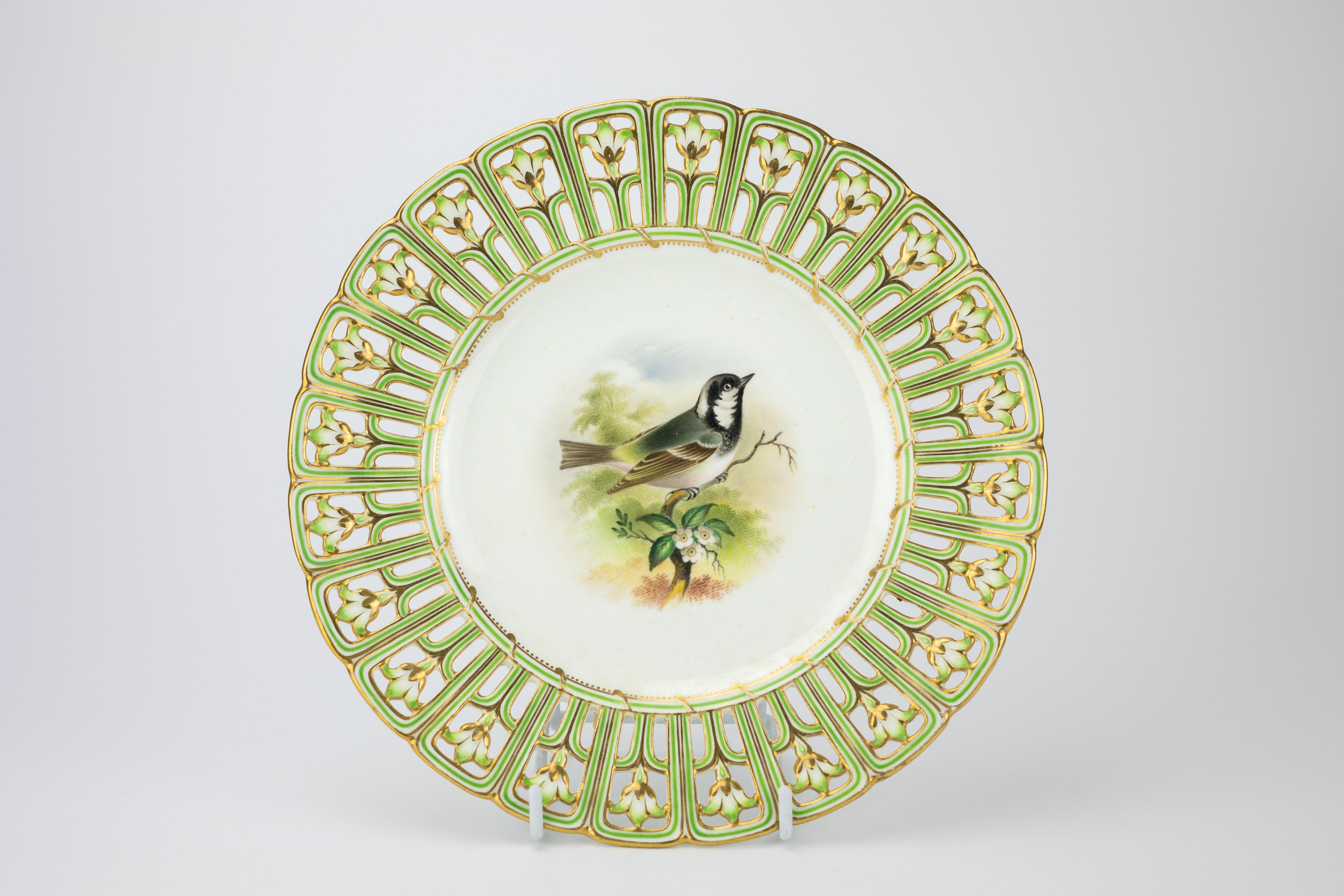 Minton Ornithologisches Porzellan-Dessert aus dem 19. Jahrhundert (Viktorianisch) im Angebot