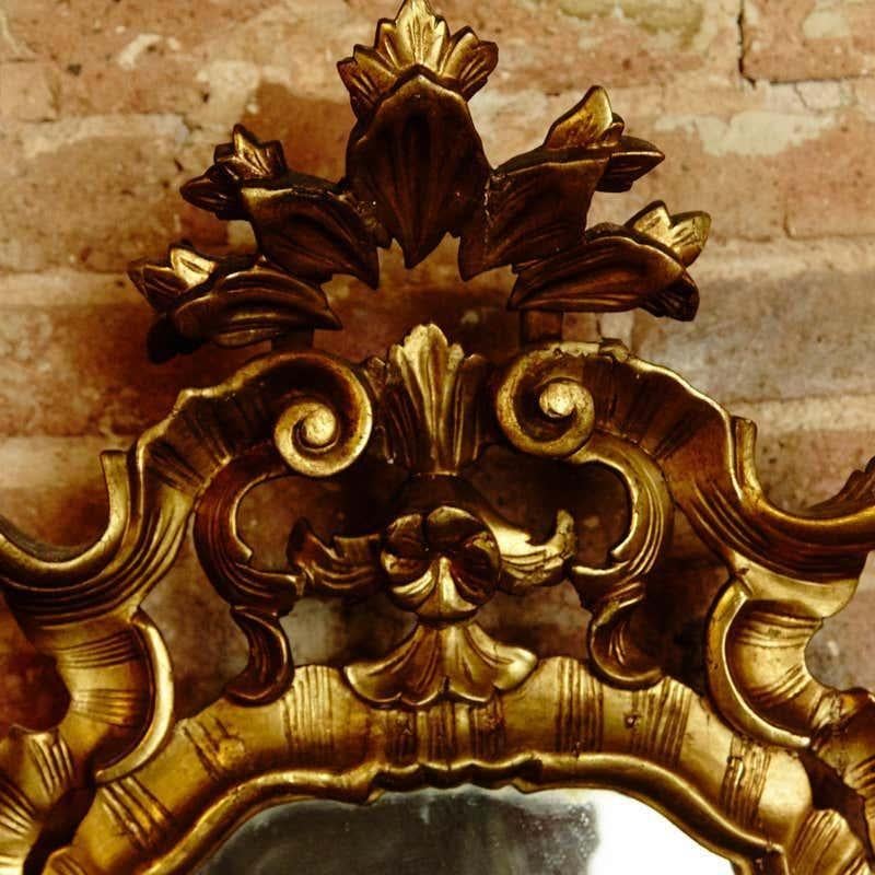 19th Century Mirror in Carved Wood For Sale 1