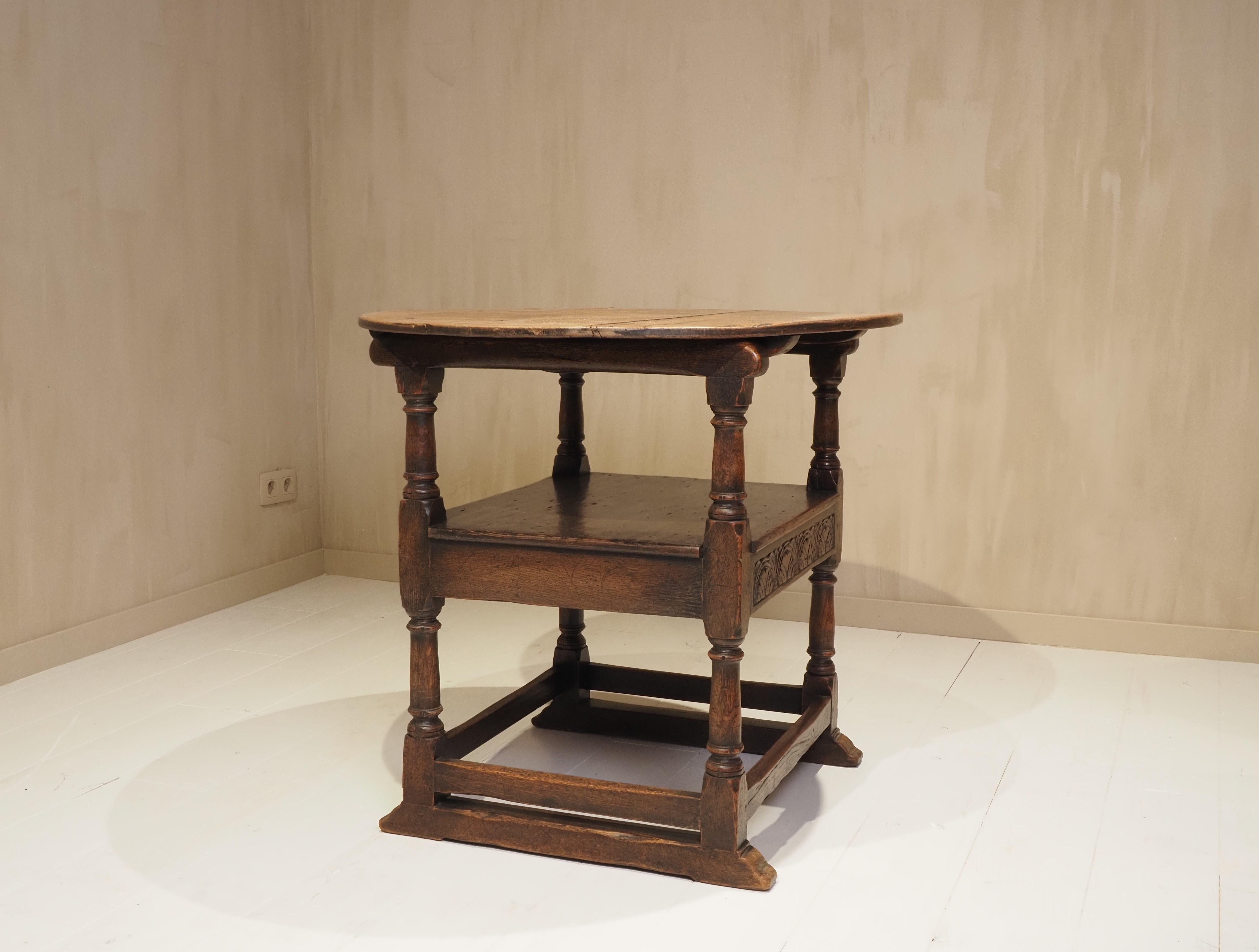 19th century monk seat/table For Sale 7