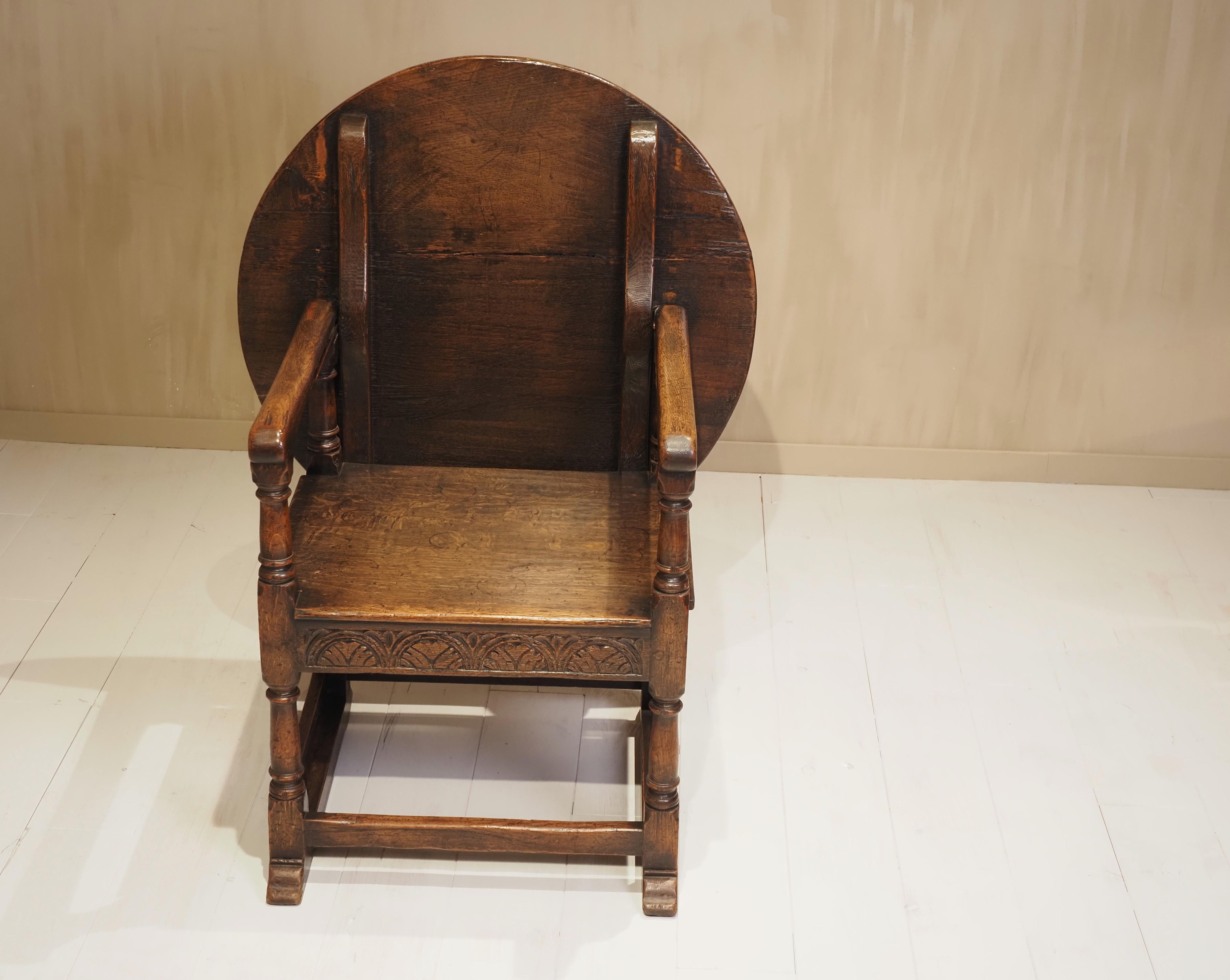 19th century monk seat/table For Sale 3