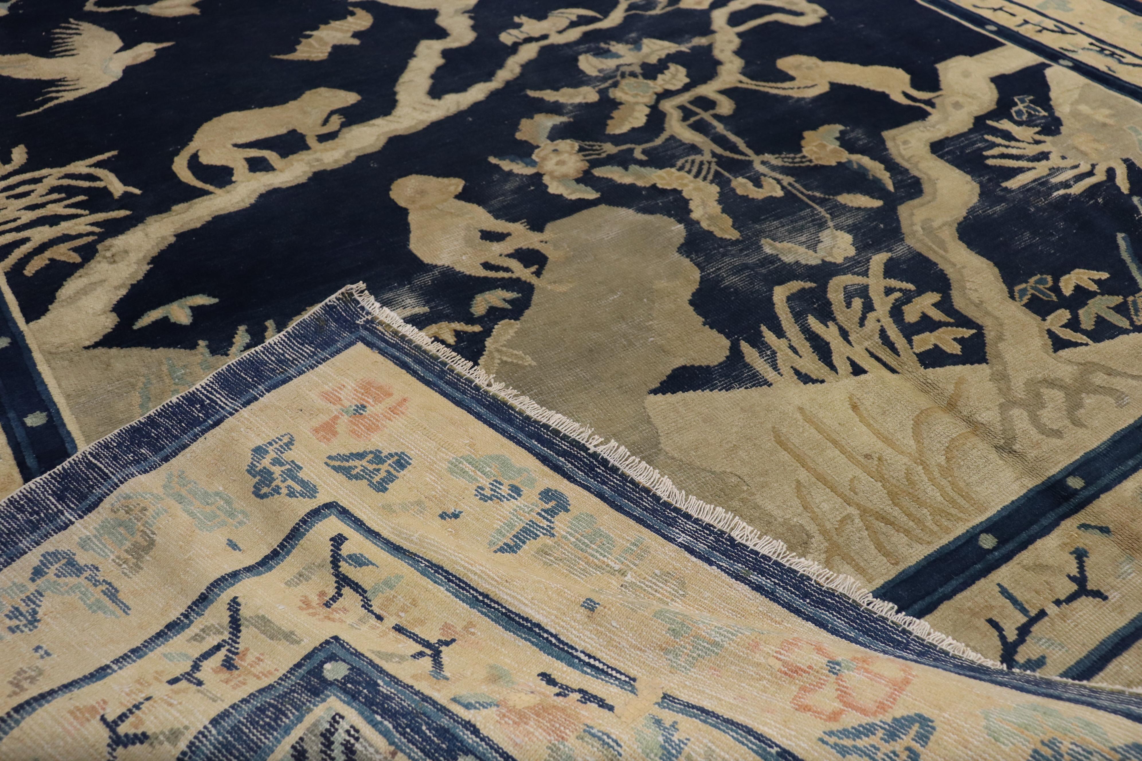 Bildhauerischer chinesischer Teppich mit Affenmotiv aus dem 19. Jahrhundert (Handgewebt) im Angebot
