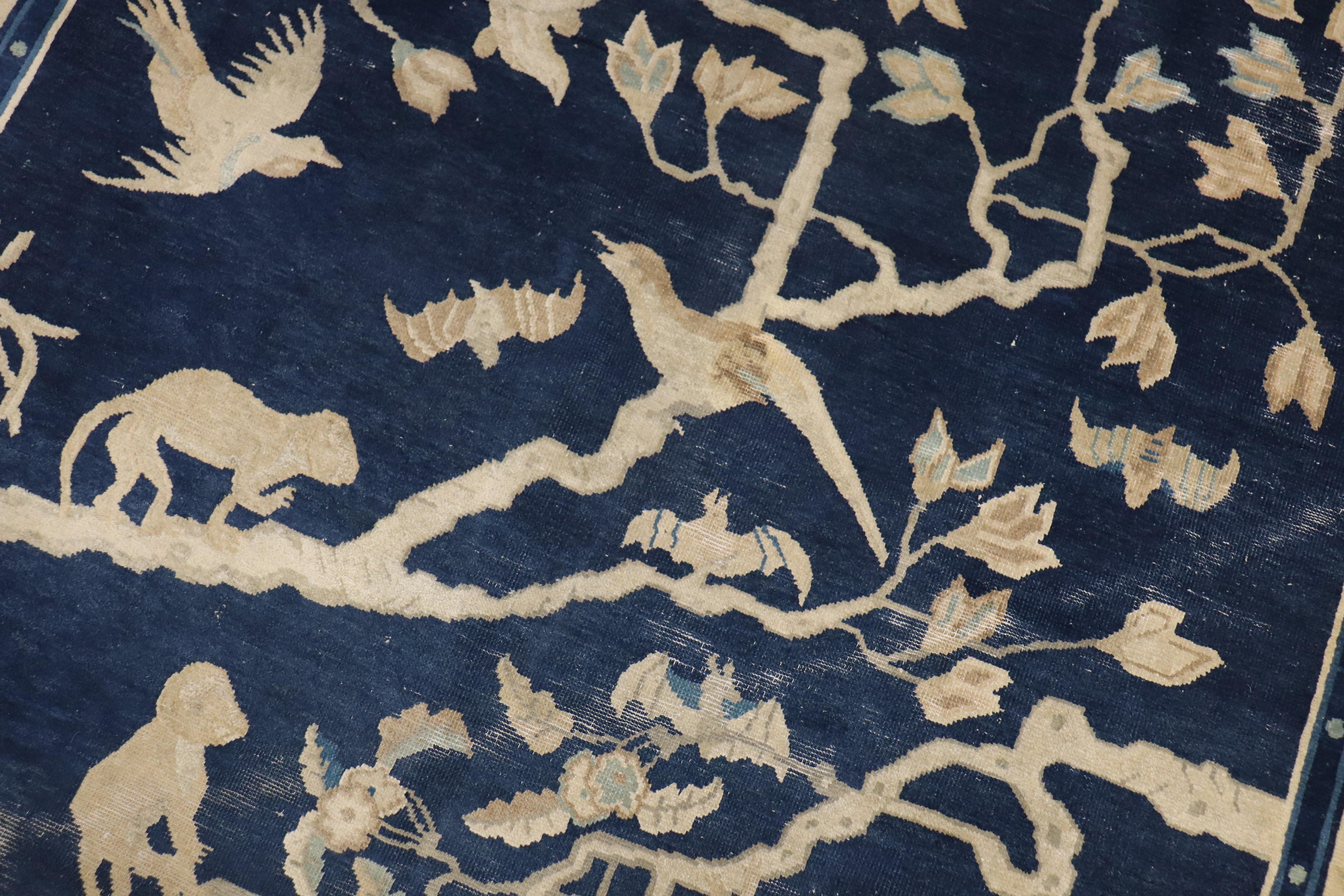Bildhauerischer chinesischer Teppich mit Affenmotiv aus dem 19. Jahrhundert im Angebot 1