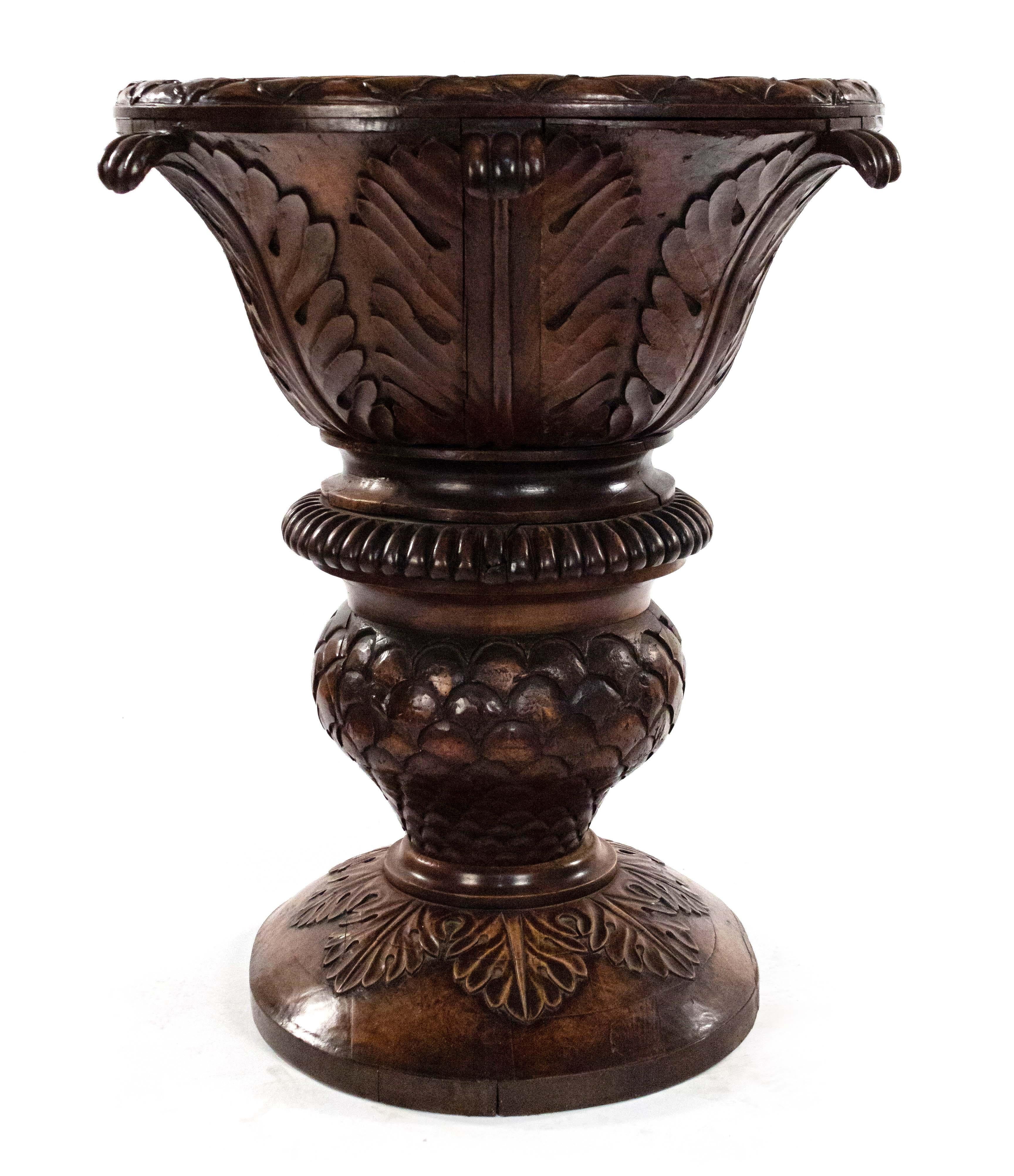 19th Century Monumental Continental Carved Wood Jardinière Garden Planter For Sale 1