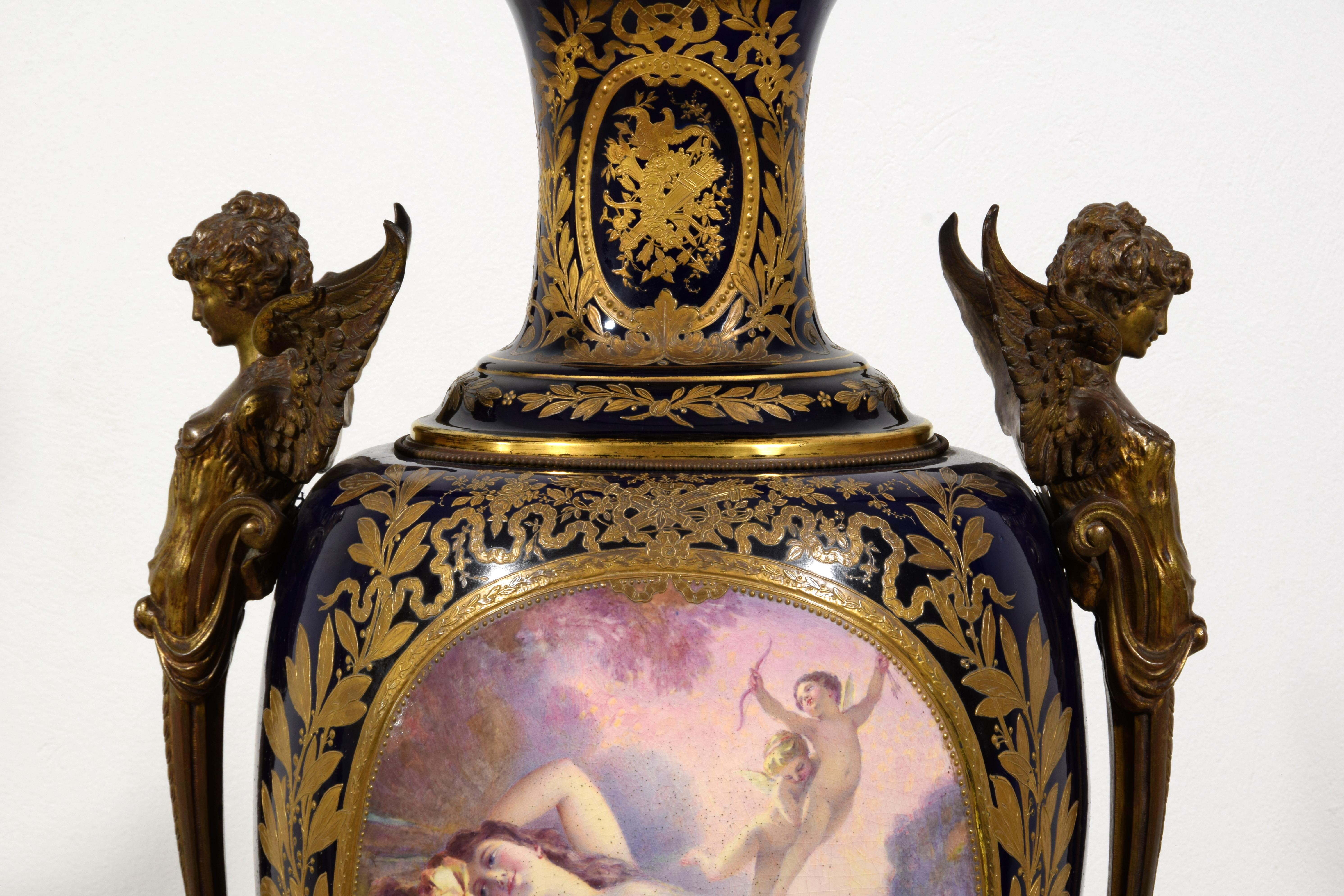 XIX secolo, Vaso monumentale in porcellana policroma in stile Sèvres in vendita 3
