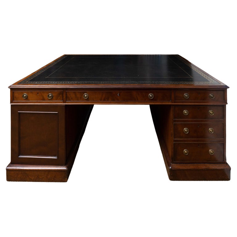 19th Century Monumental Victorian Mahogany Partners Desk For Sale at 1stDibs