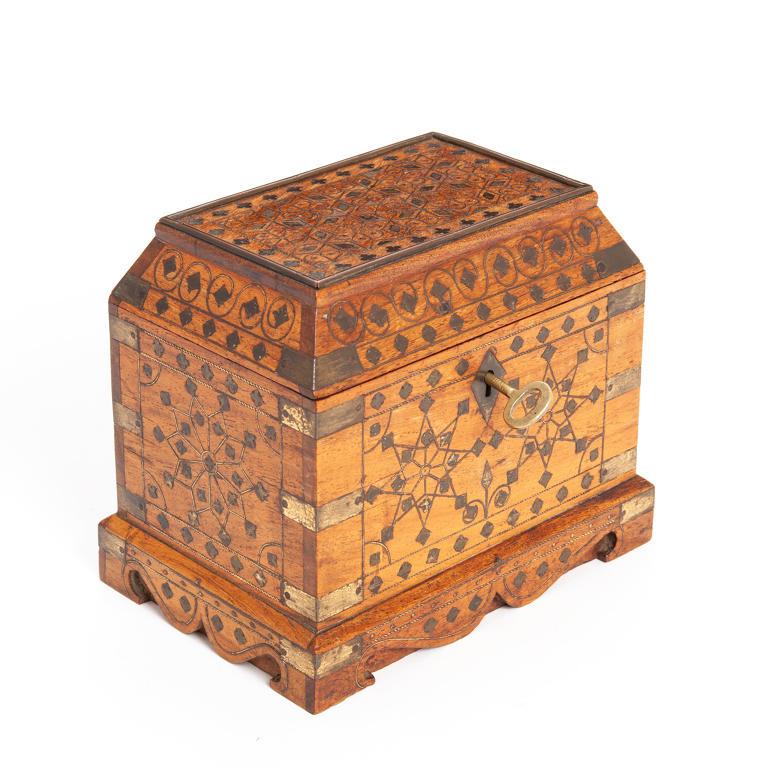 Moorish sandalwood Tea Caddy with pretty brass inlay and bound corners.
Complete with working key.
India circa 1890

