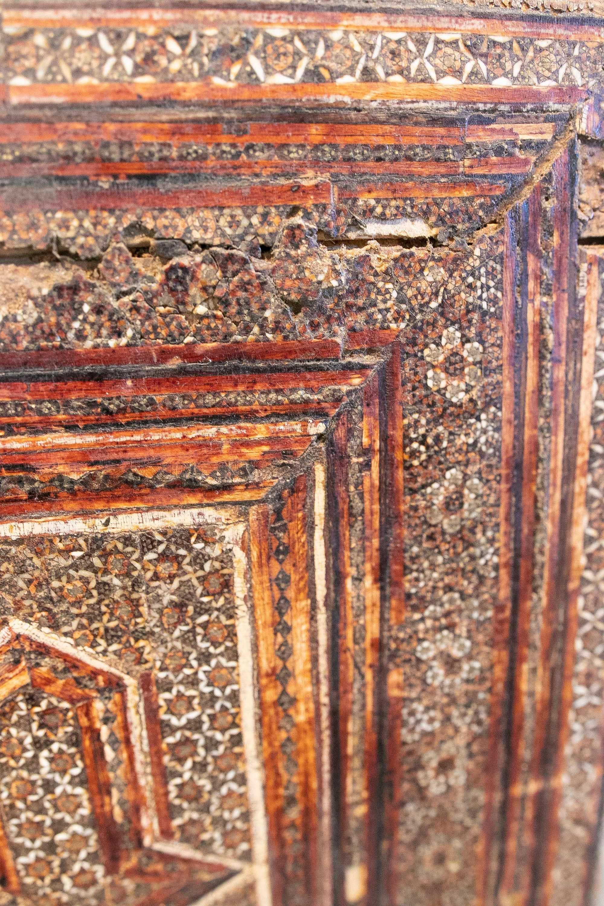 19. Jahrhundert Maurische sorgfältige Handwerkskunst Box Deckel mit Intarsienarbeit   im Angebot 12