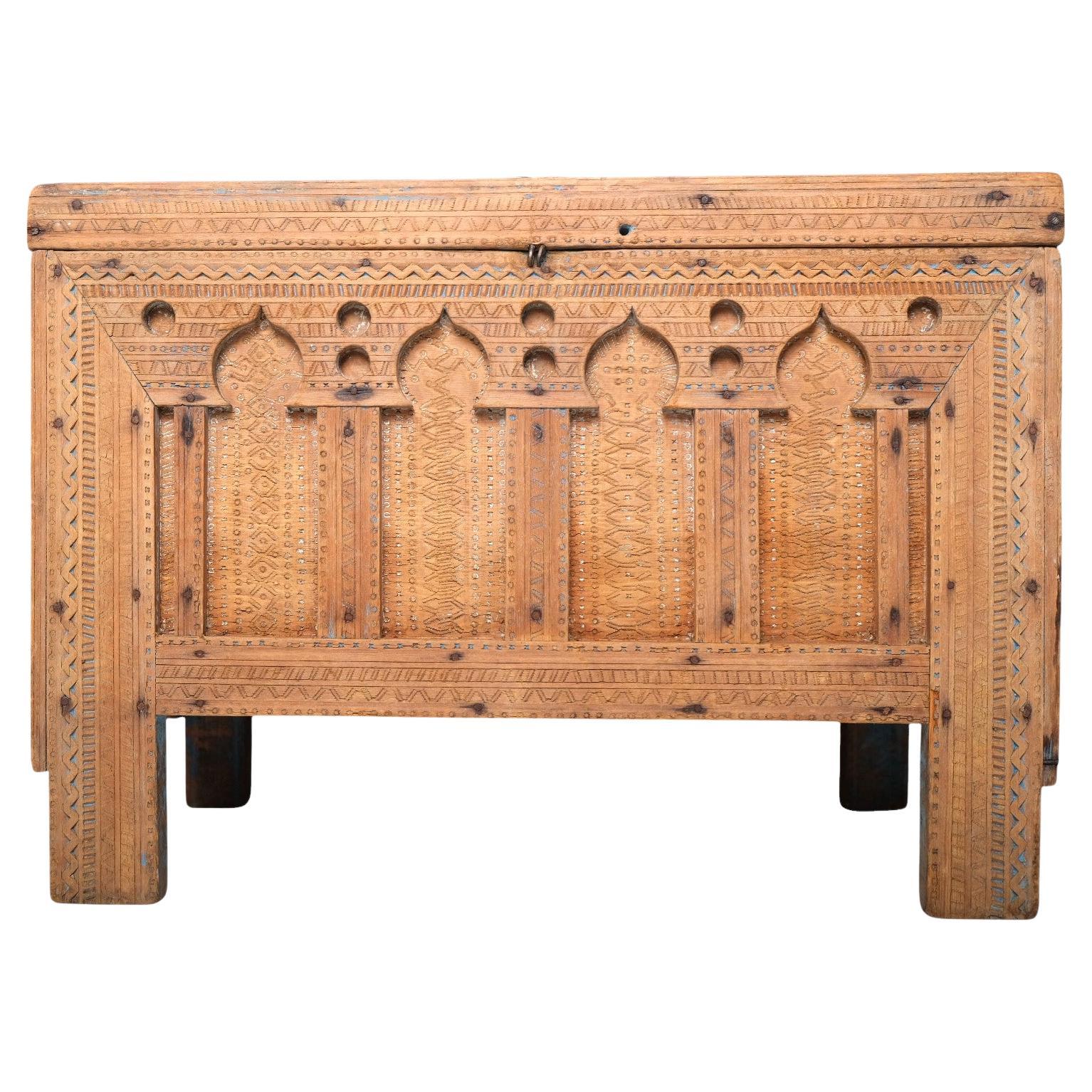 19th Century Moroccan Cedarwood Dowry Chest with Moorish Arches and Hand-Carved For Sale