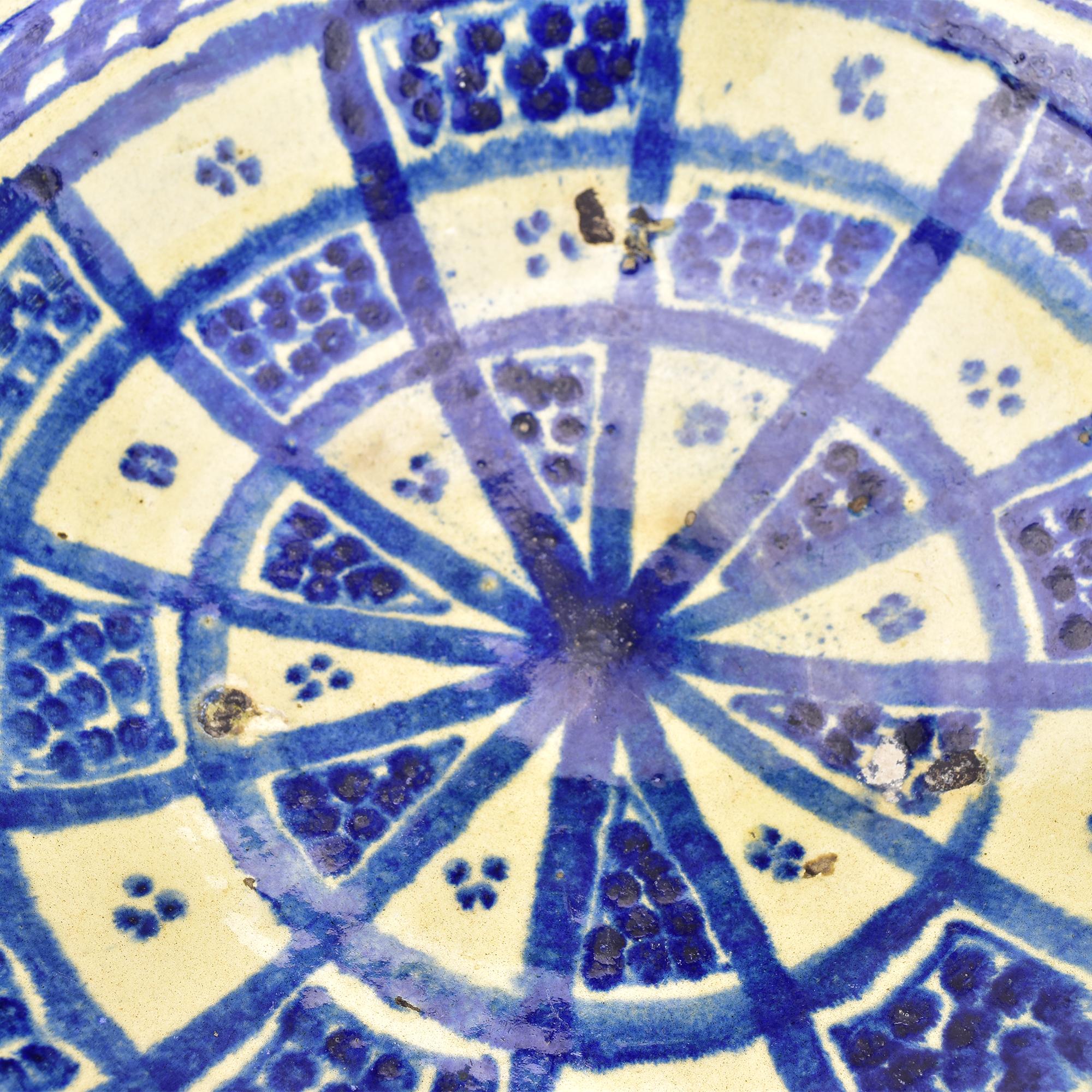 19th Century Moroccan Cobalt Blue Glazed Footed Ceramic Bowl from Fez For Sale 1